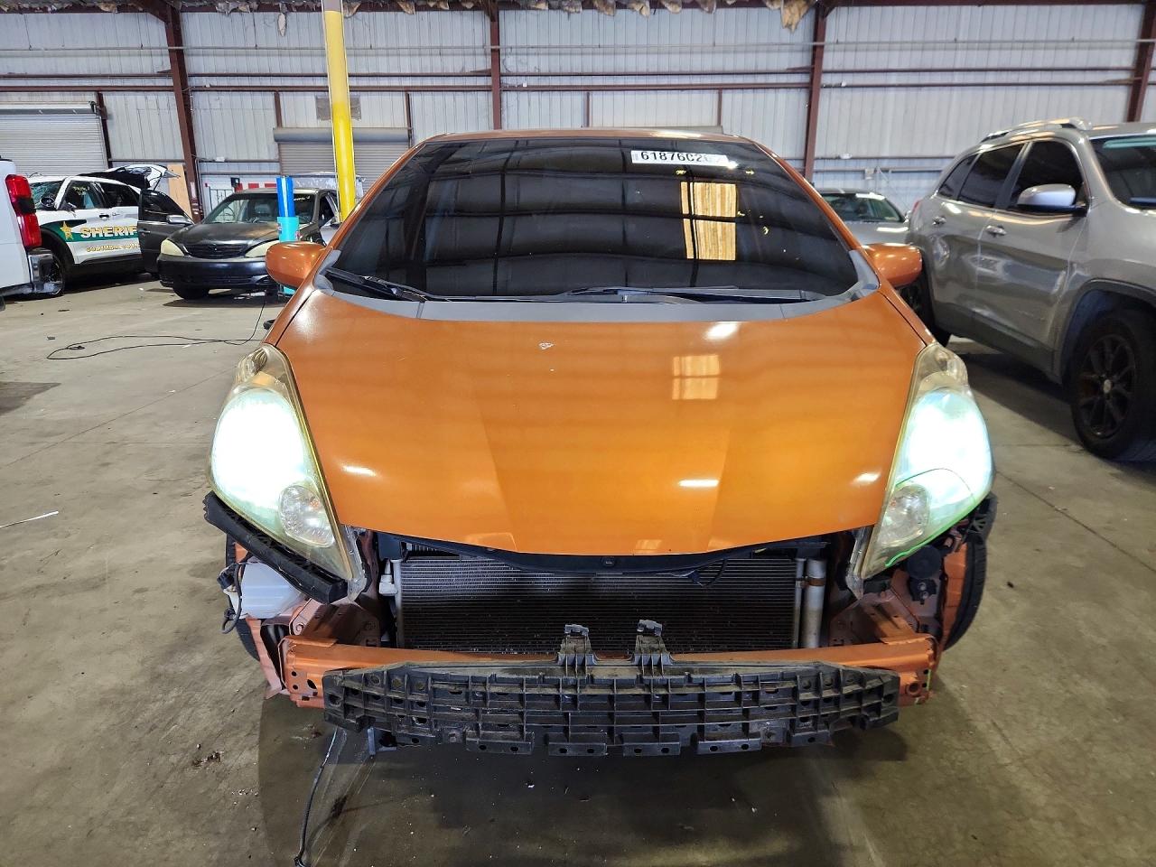 2010 Honda Fit Sport Orange vin: JHMGE8H41AS008991