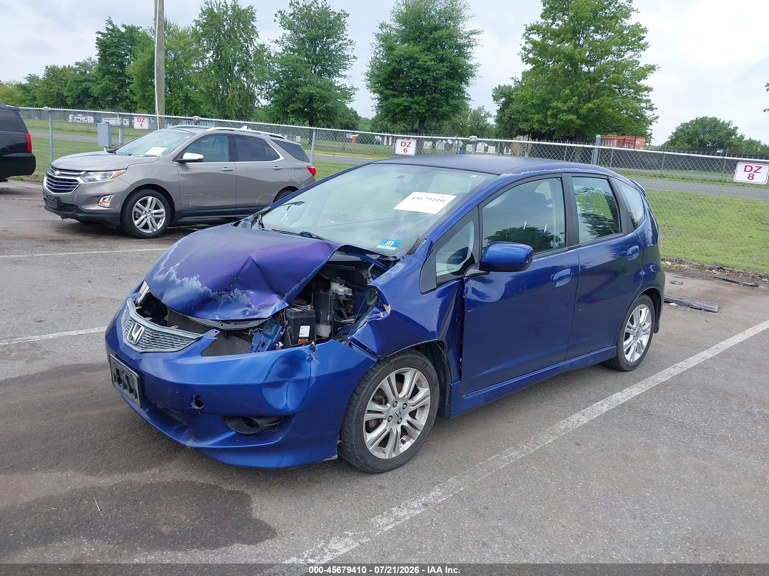 2010 Honda Fit Sport Blue vin: JHMGE8H41AS010367