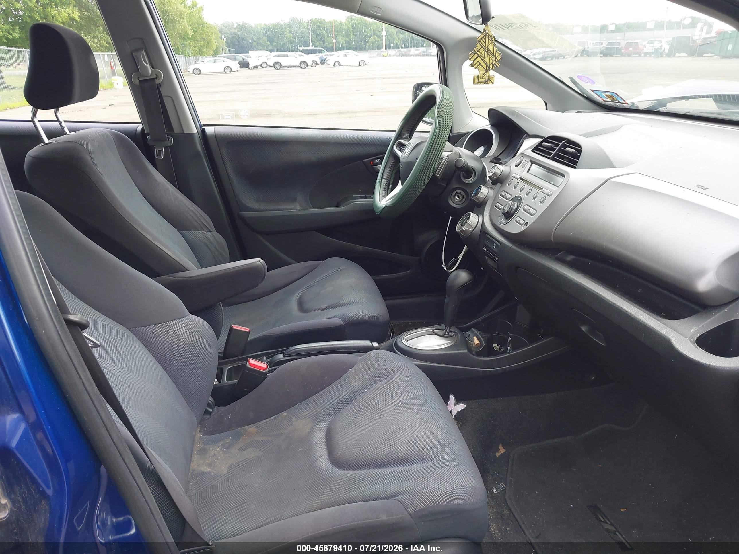 2010 Honda Fit Sport Blue vin: JHMGE8H41AS010367
