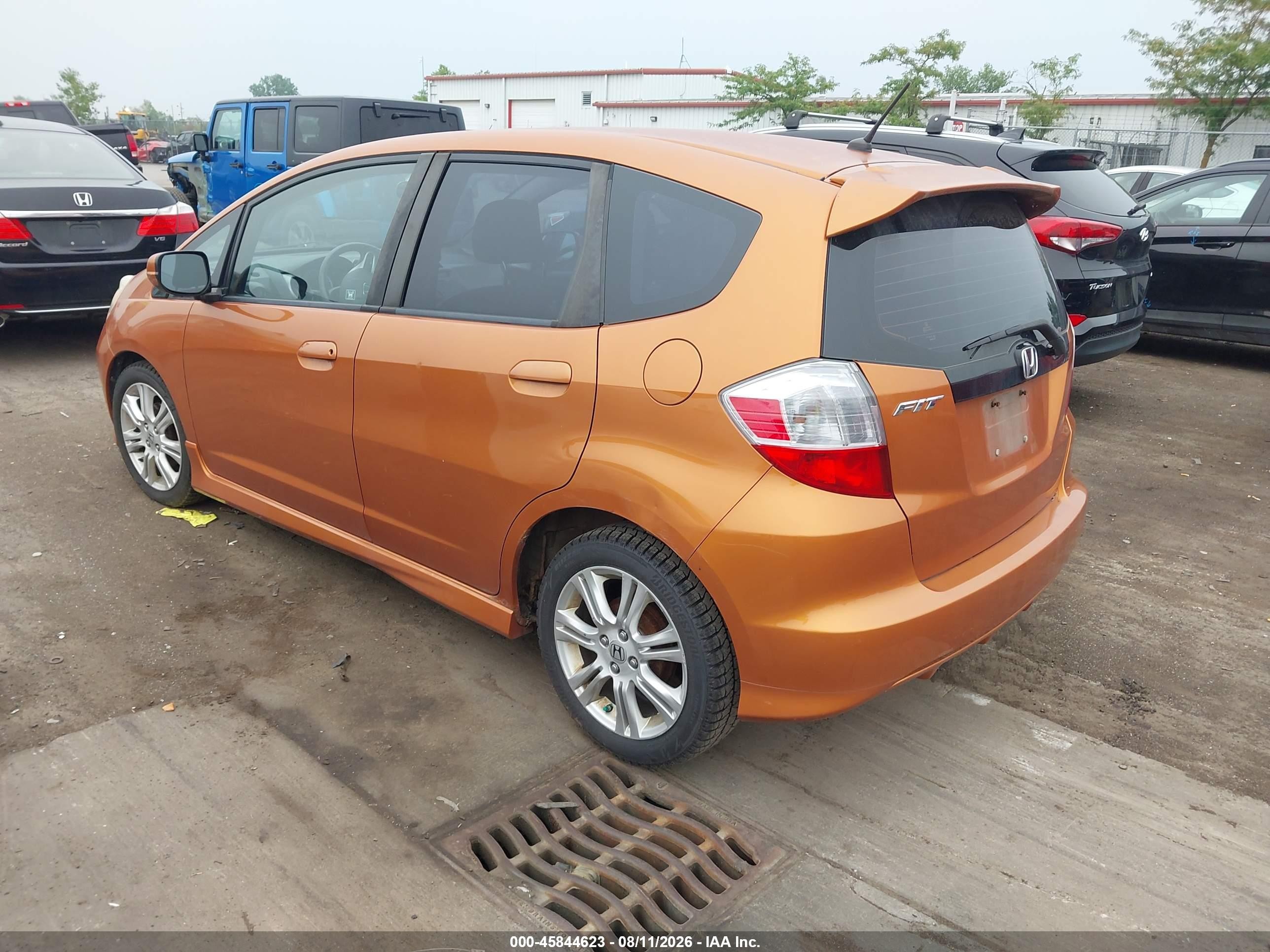 2010 Honda Fit Sport Оранжевый vin: JHMGE8H42AS008949