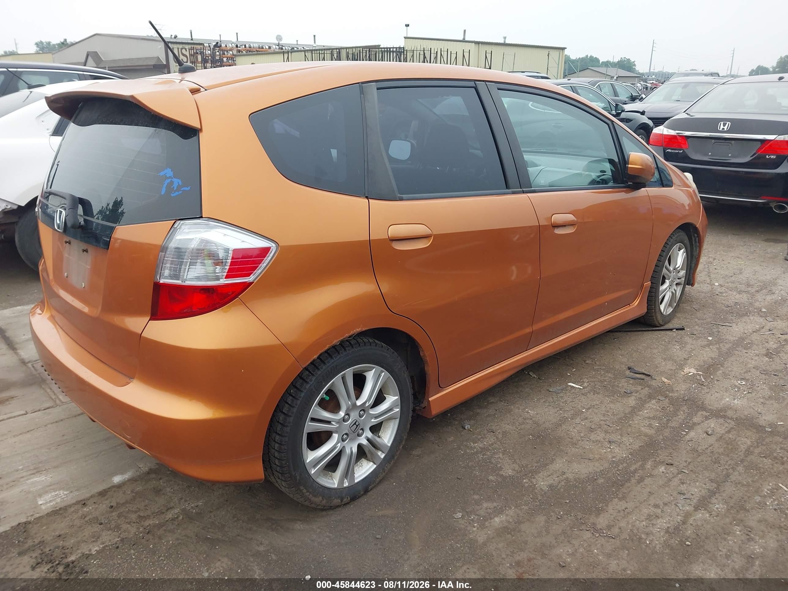 2010 Honda Fit Sport Оранжевый vin: JHMGE8H42AS008949