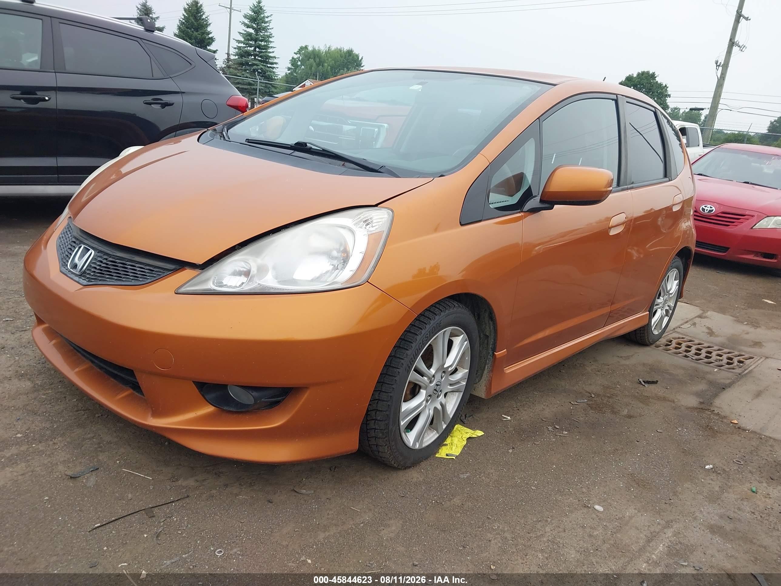 2010 Honda Fit Sport Оранжевый vin: JHMGE8H42AS008949