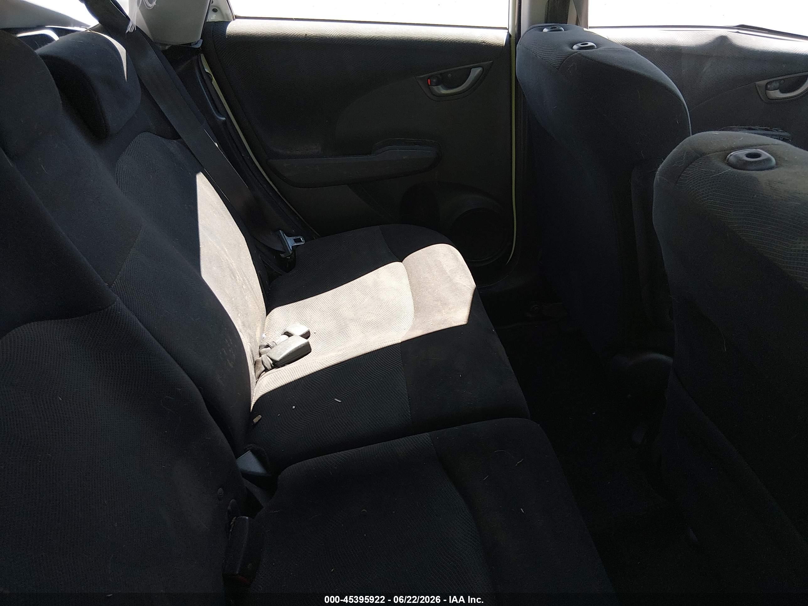 2010 Honda Fit Sport White vin: JHMGE8H42AS015030