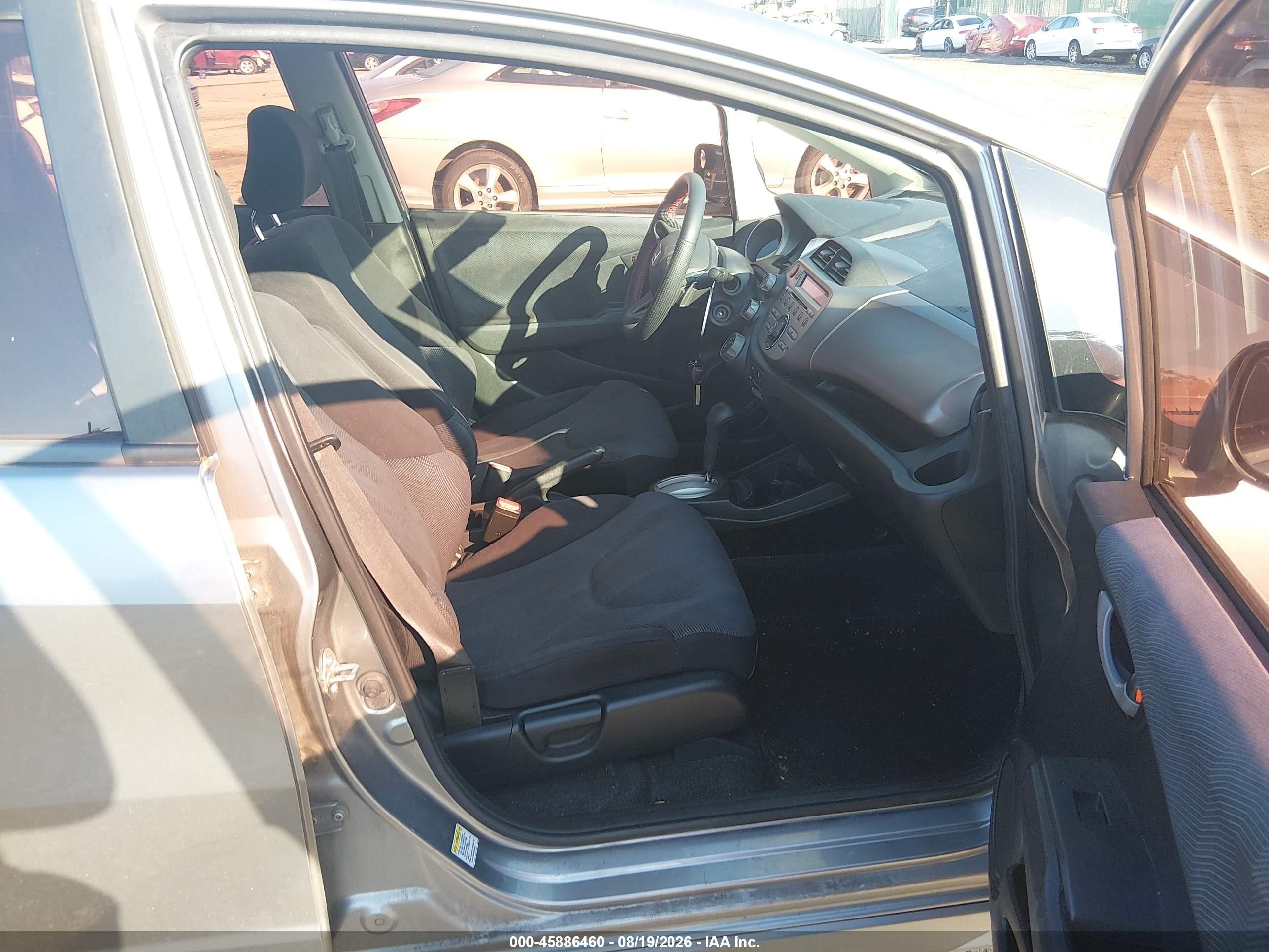 2010 Honda Fit Sport Silver vin: JHMGE8H43AC007304