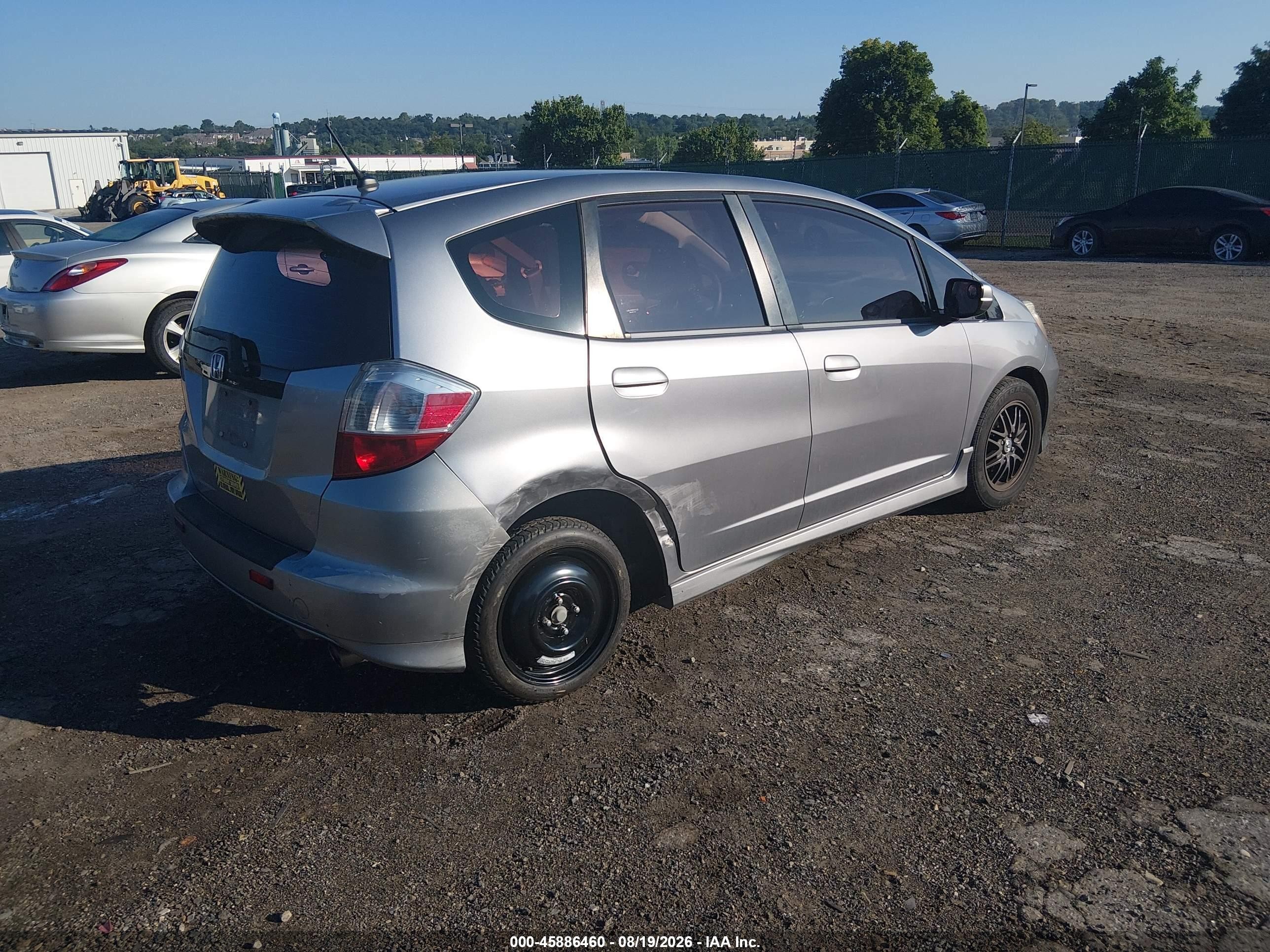 2010 Honda Fit Sport Silver vin: JHMGE8H43AC007304