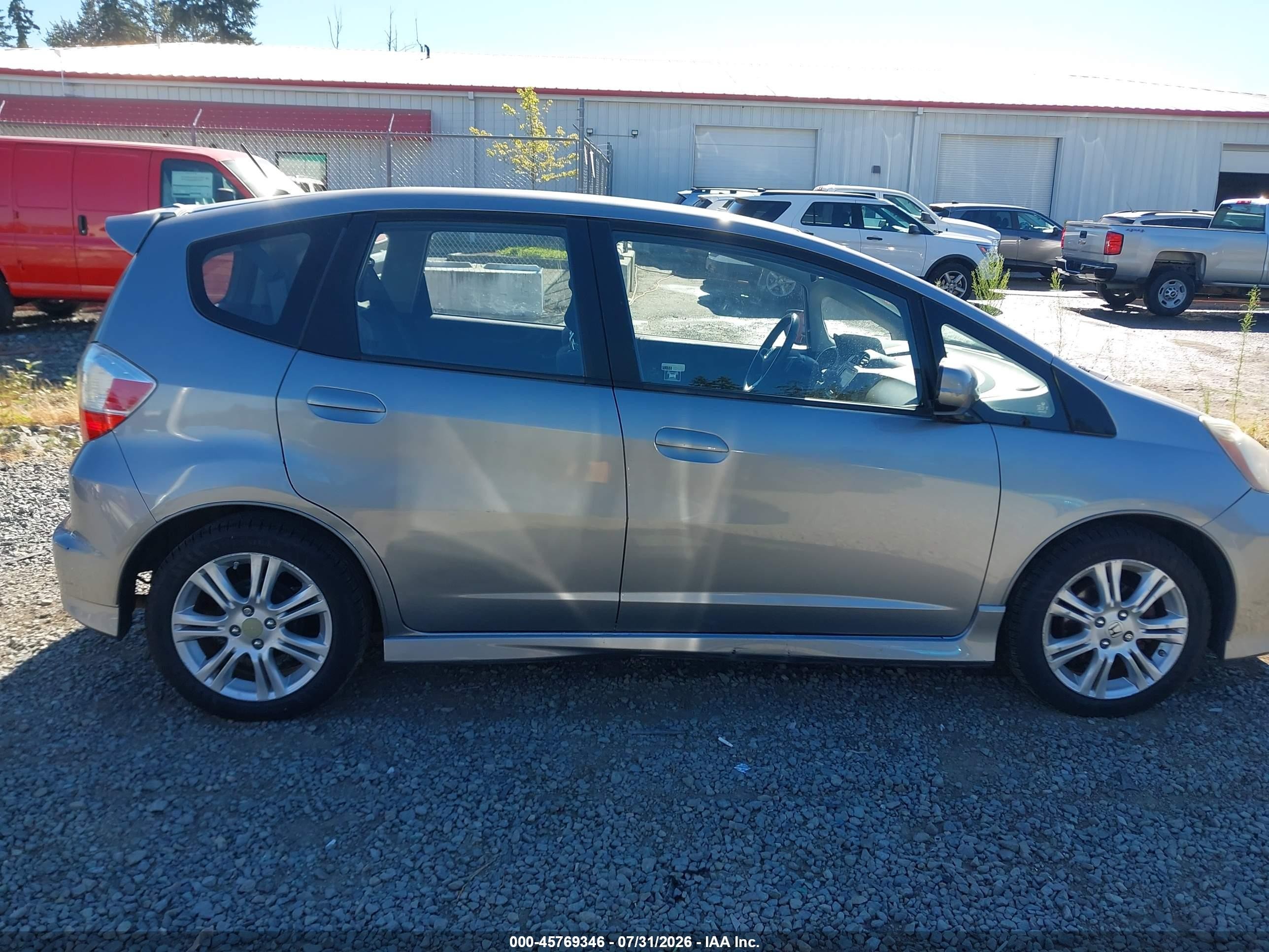 2010 Honda Fit Sport Gray vin: JHMGE8H43AC036494