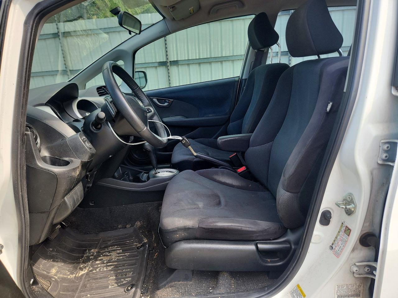 2010 Honda Fit Sport White vin: JHMGE8H43AS015022
