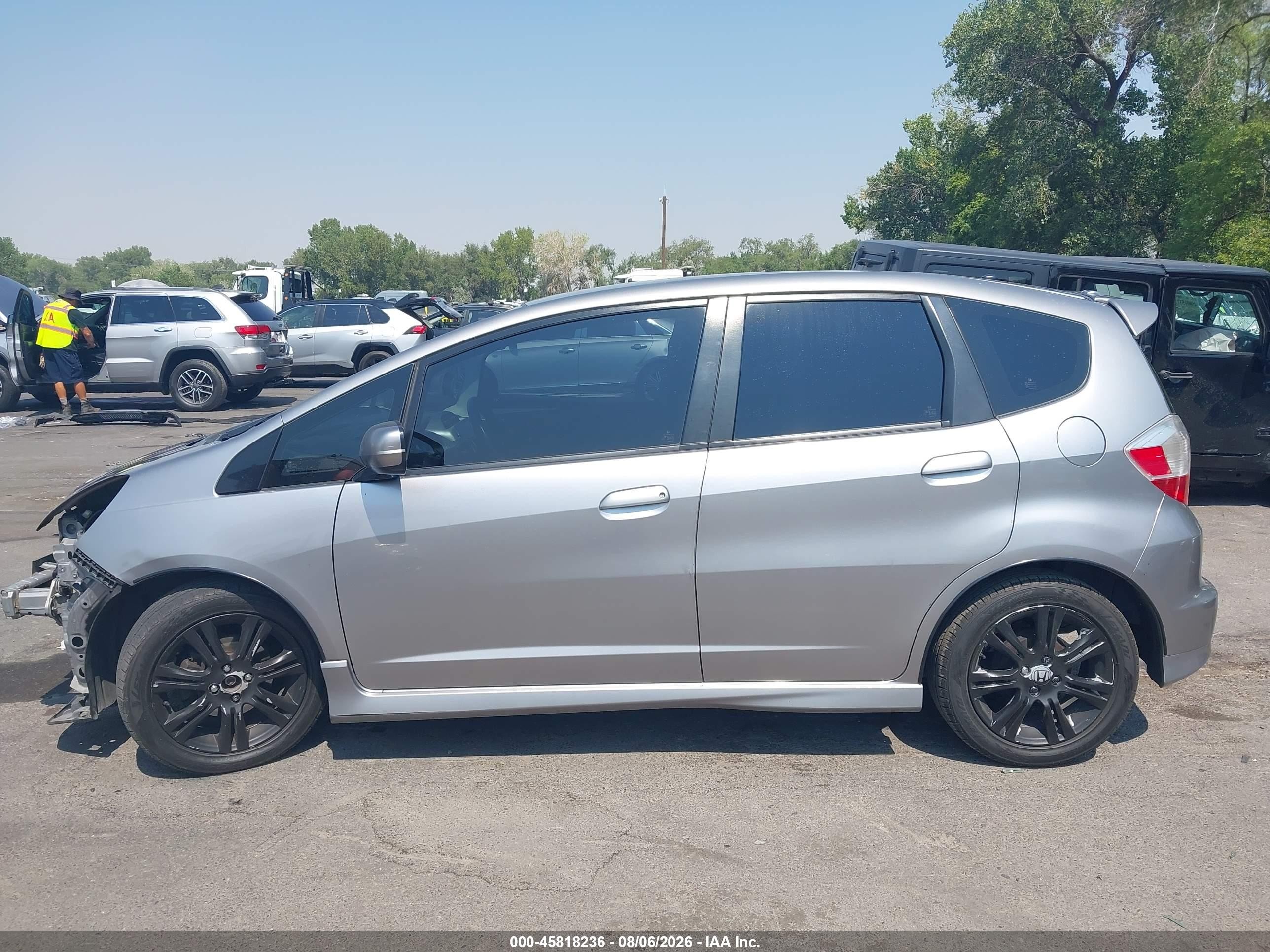 2010 Honda Fit Sport Silver vin: JHMGE8H43AS015277