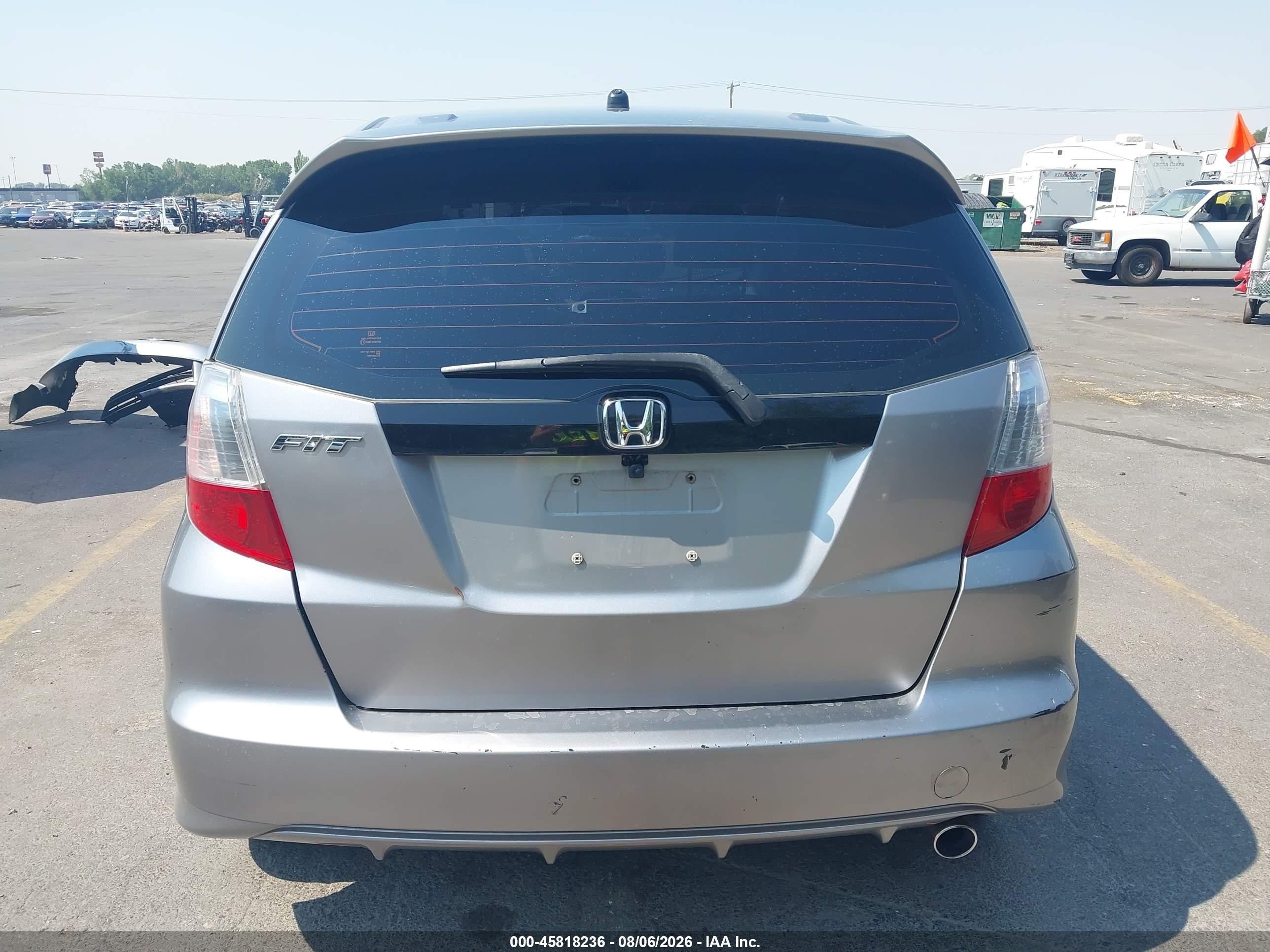 2010 Honda Fit Sport Silver vin: JHMGE8H43AS015277