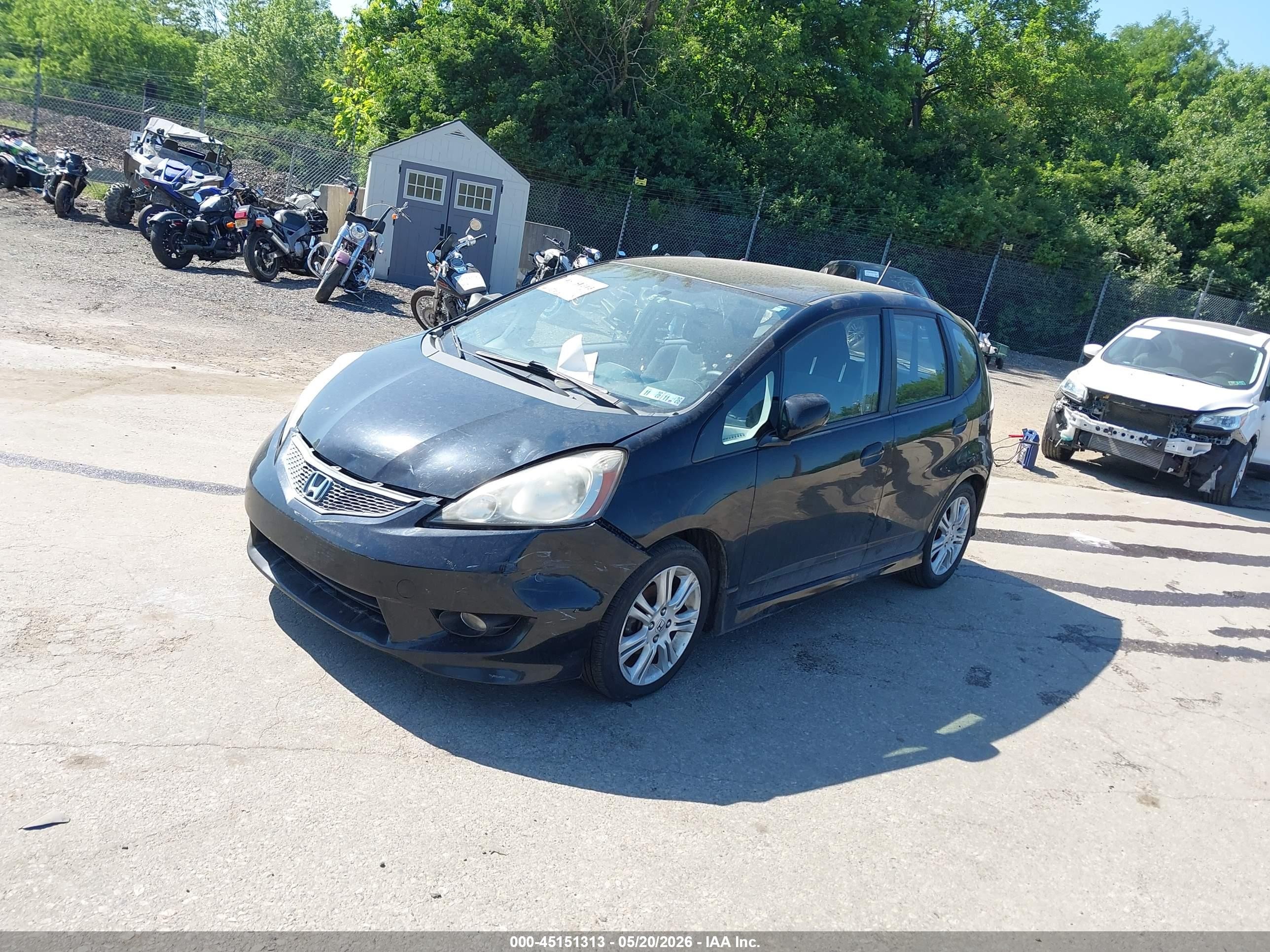 2010 Honda Fit Sport White vin: JHMGE8H44AC002807