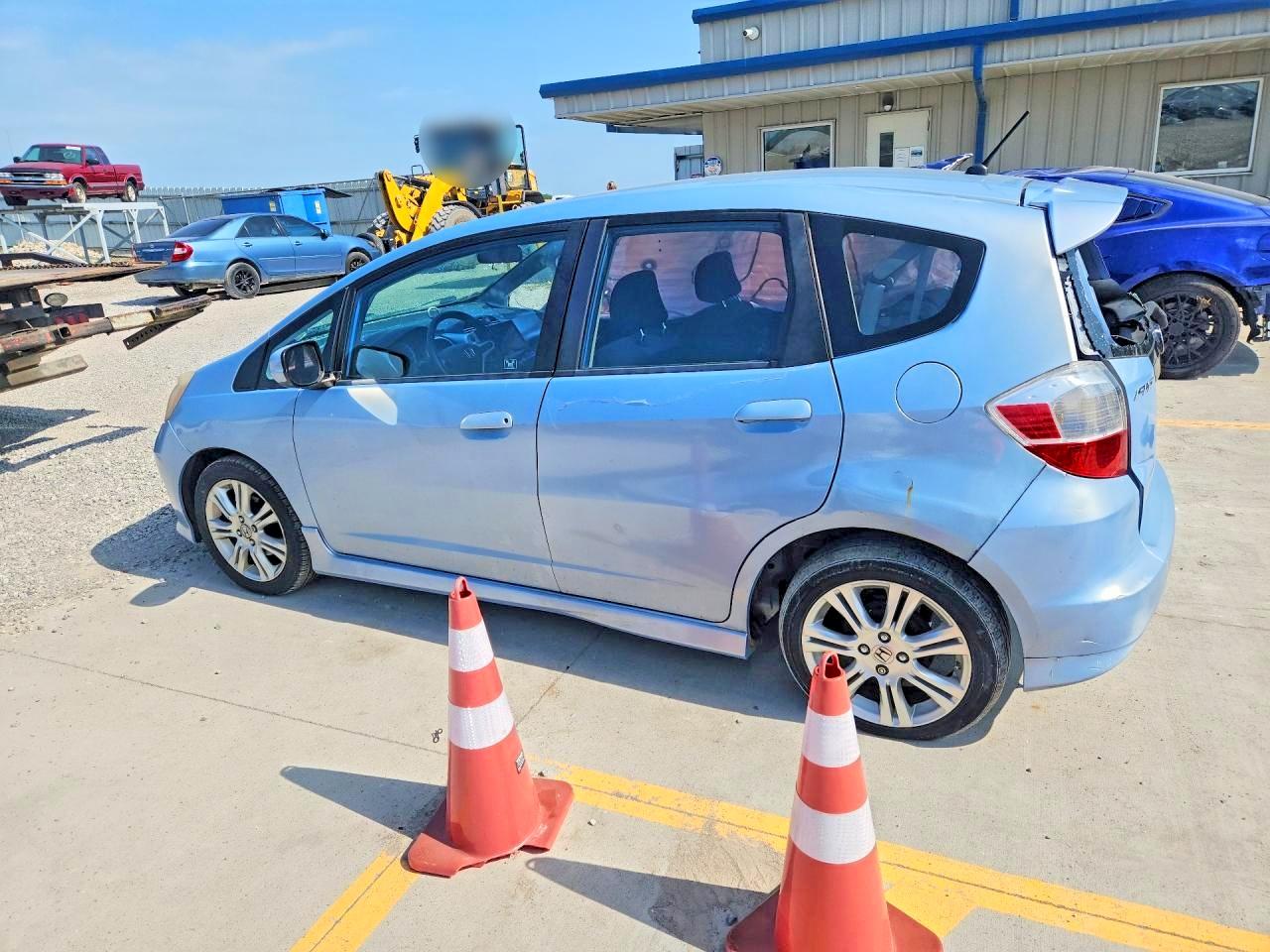 2010 Honda Fit Sport Blue vin: JHMGE8H45AC006820