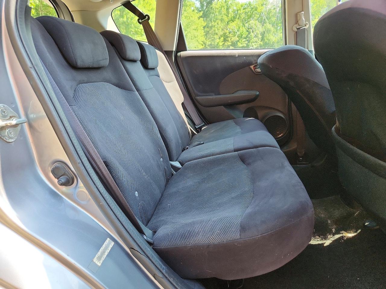 2010 Honda Fit Sport Серебряный vin: JHMGE8H45AC035881