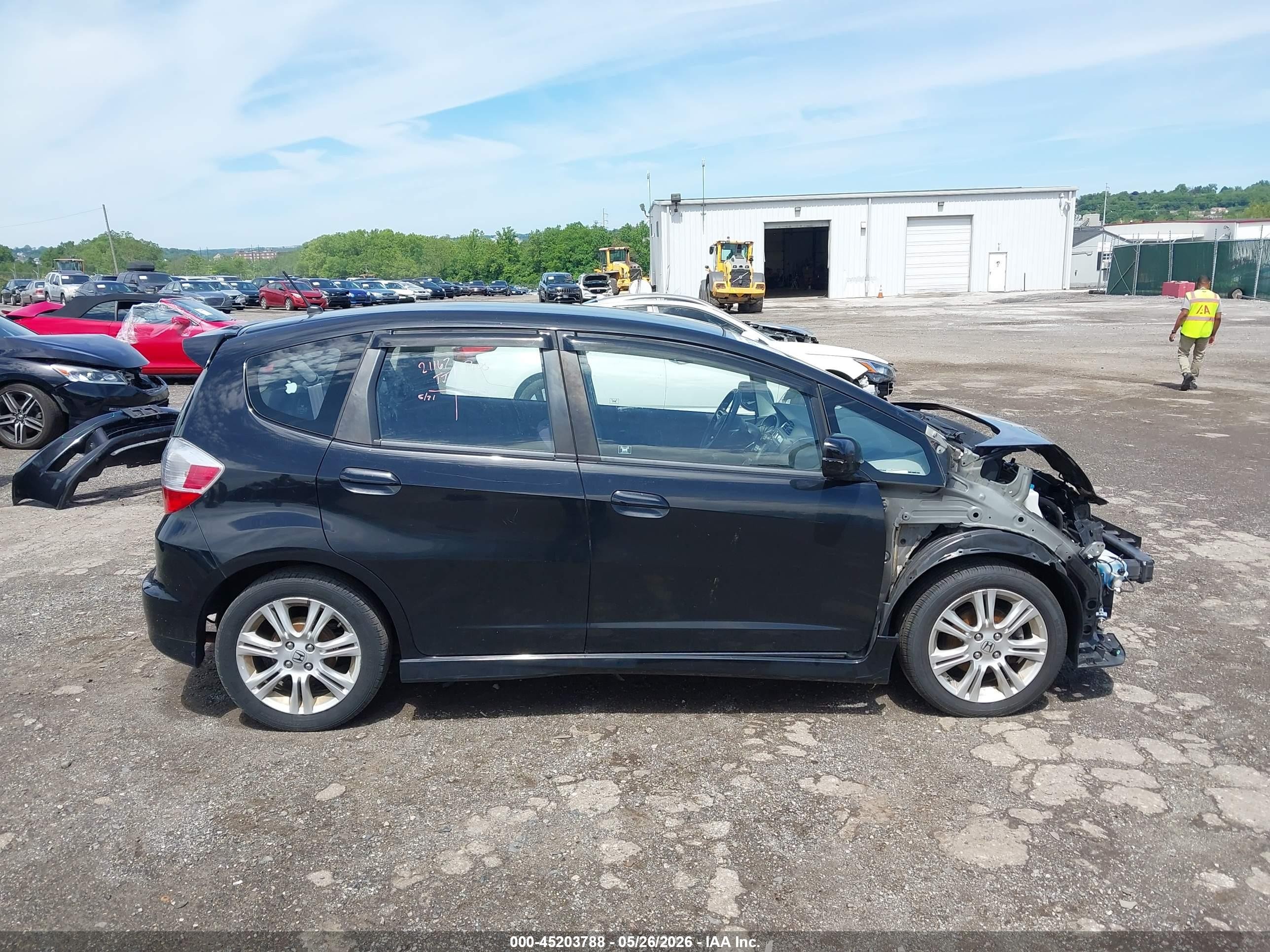 2010 Honda Fit Sport Черный vin: JHMGE8H46AC039051