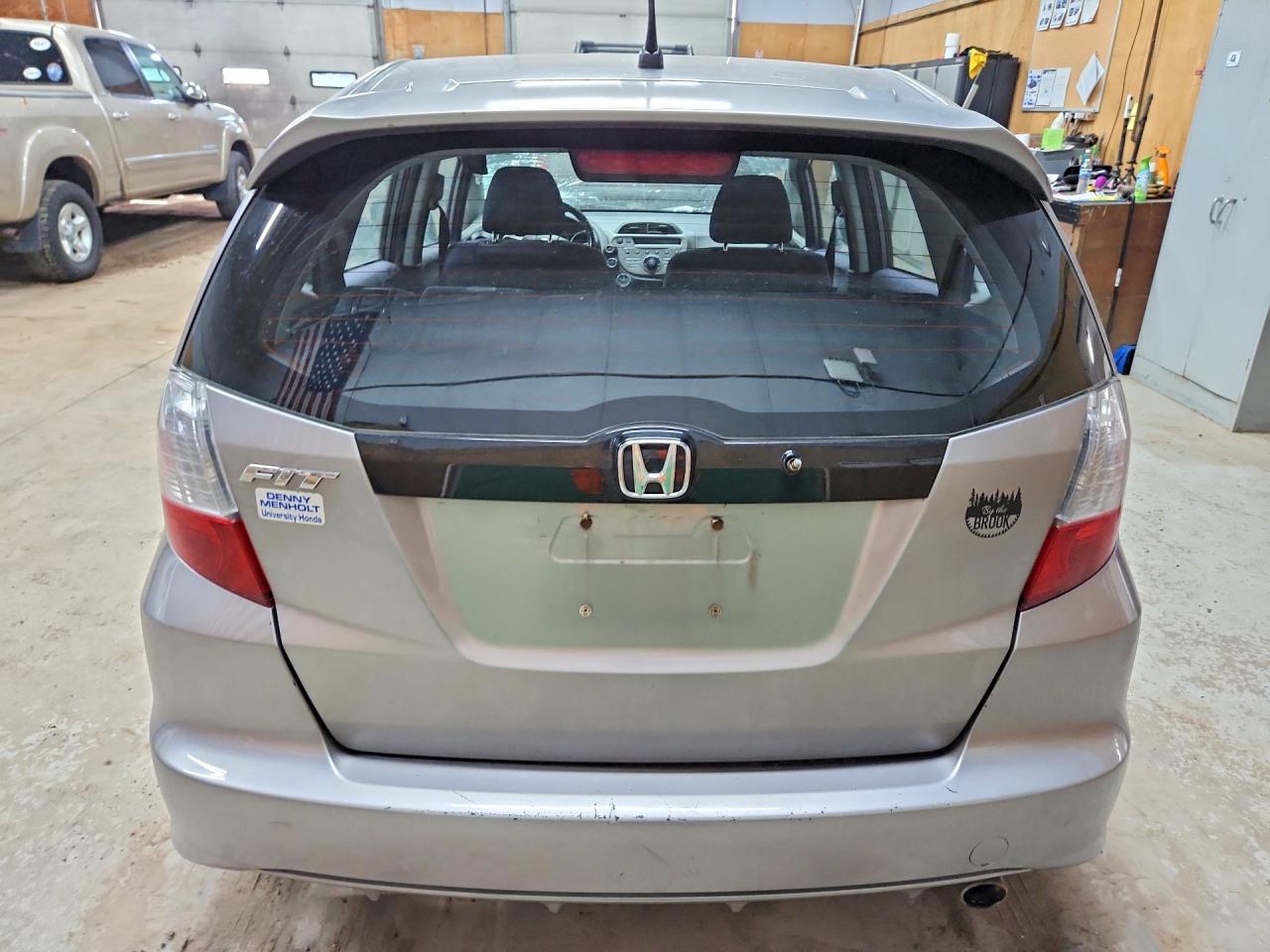2010 Honda Fit Sport Серебряный vin: JHMGE8H46AS004032