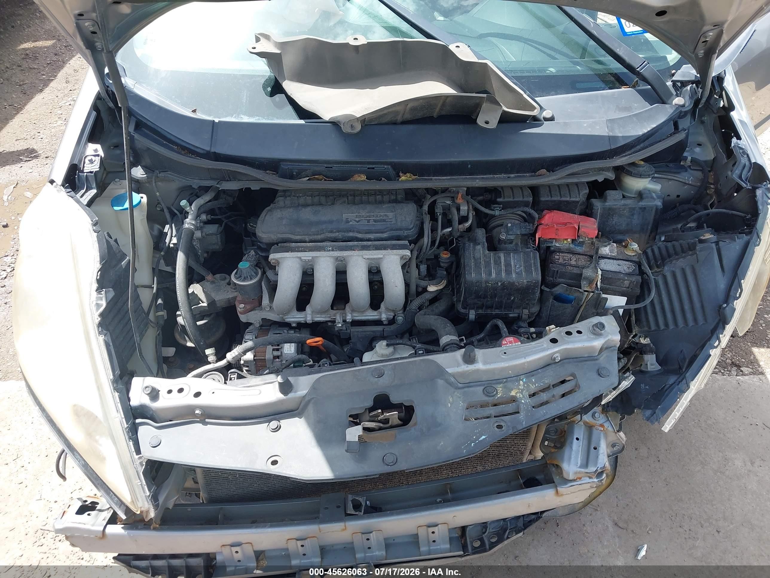 2010 Honda Fit Sport Silver vin: JHMGE8H46AS007755