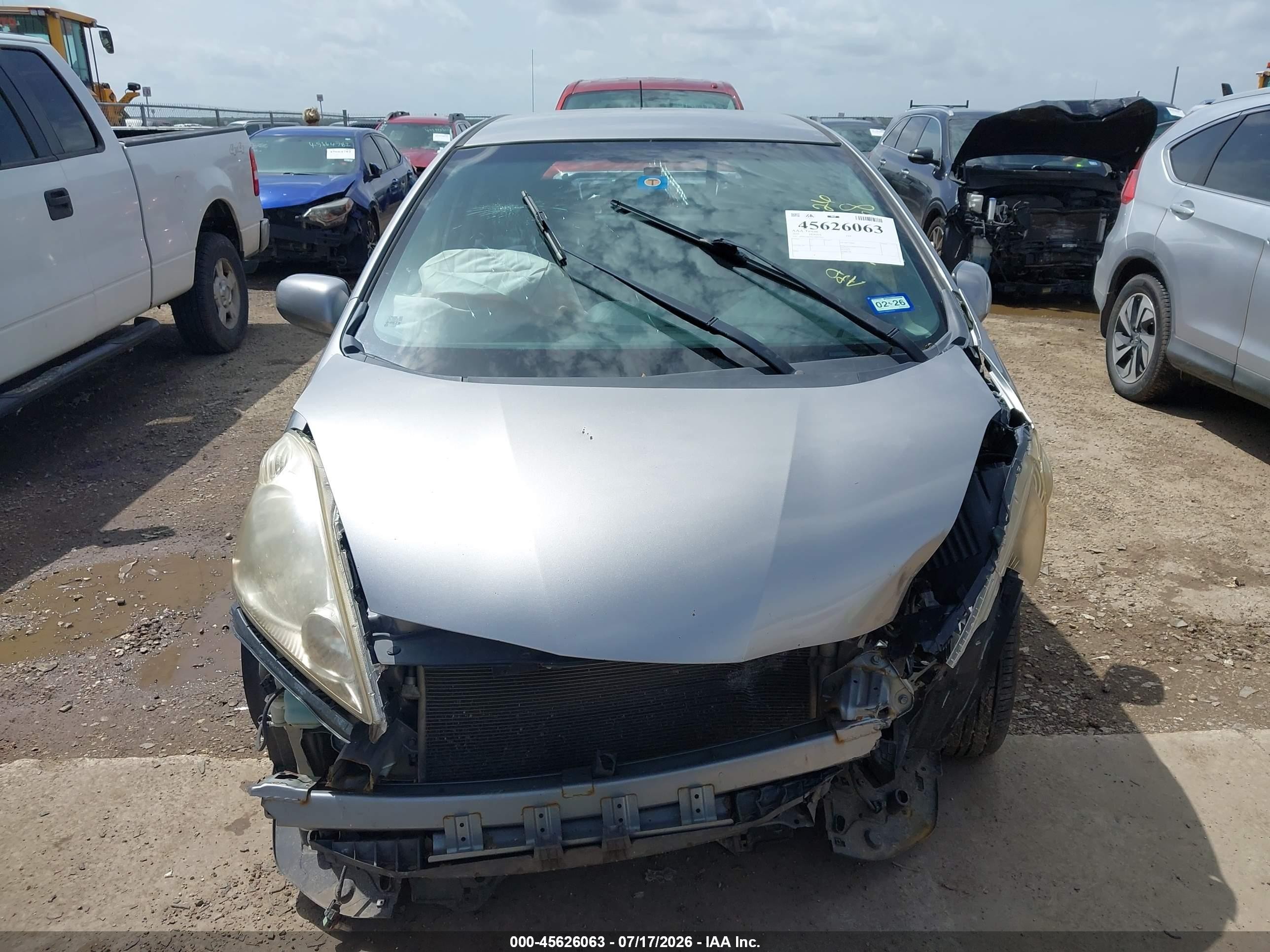 2010 Honda Fit Sport Silver vin: JHMGE8H46AS007755