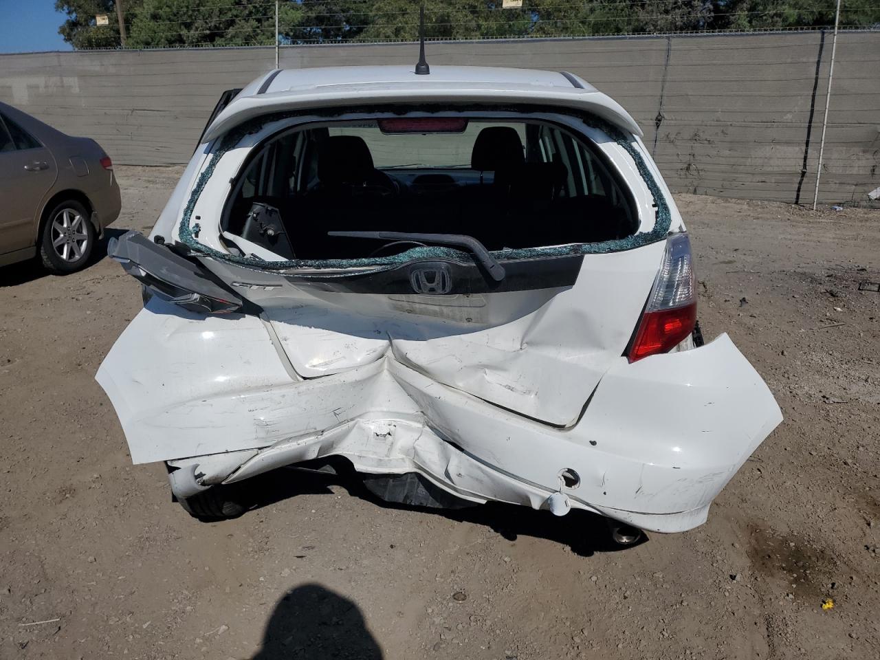 2010 Honda Fit Sport White vin: JHMGE8H46AS021266