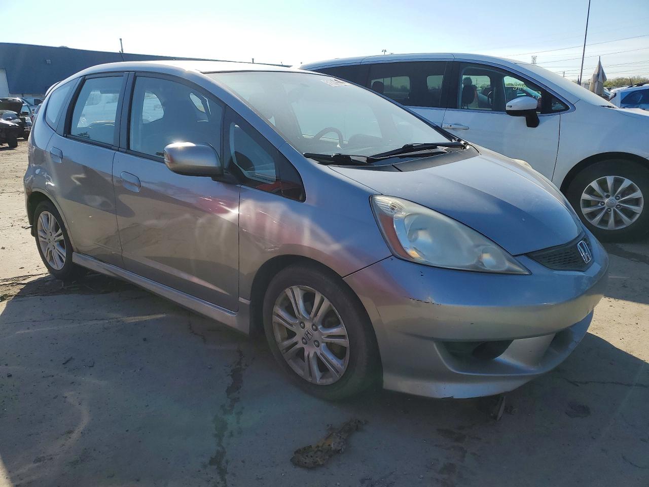2010 Honda Fit Sport Silver vin: JHMGE8H46AS027665