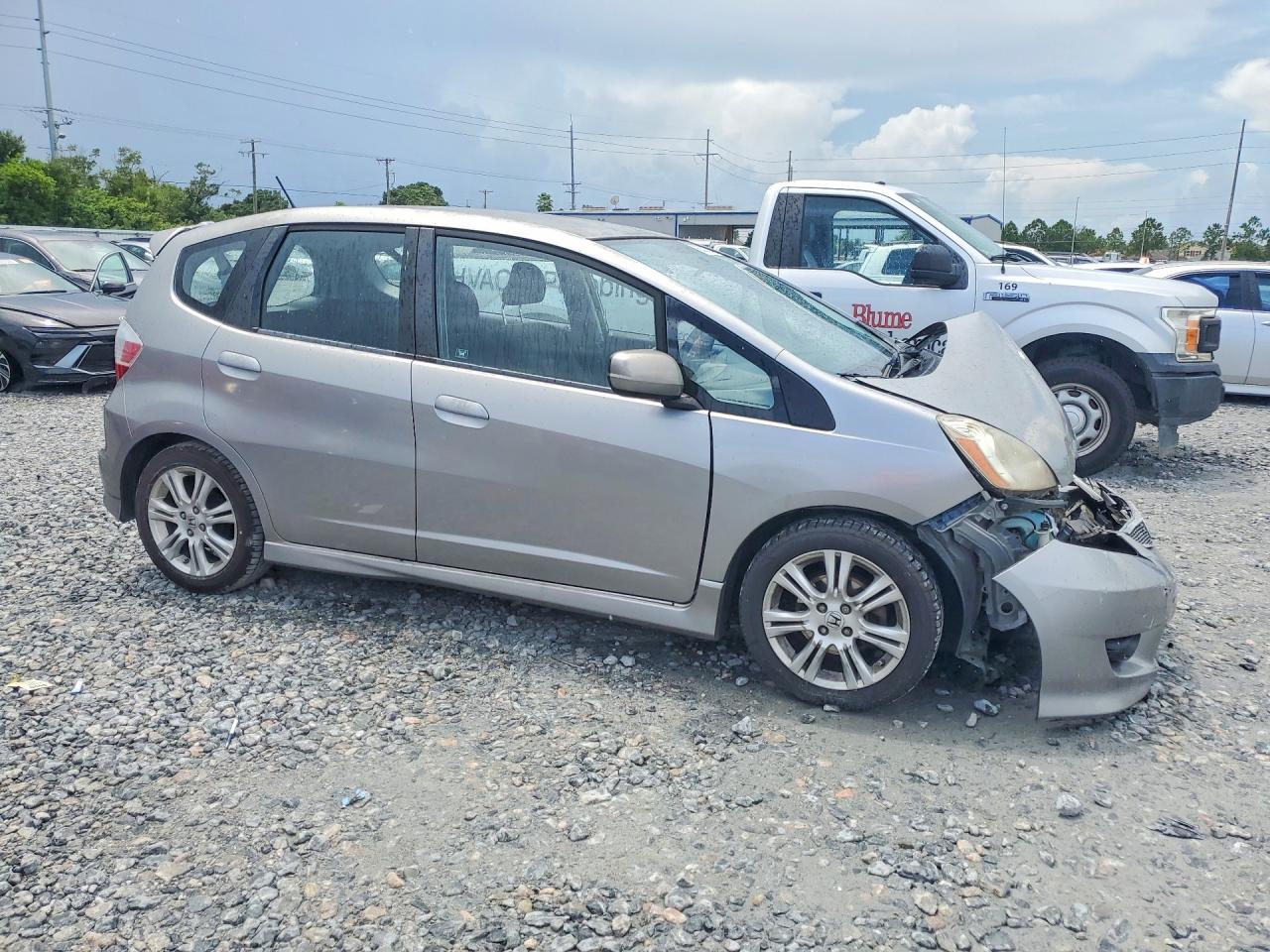 2010 Honda Fit Sport Silver vin: JHMGE8H47AC002235