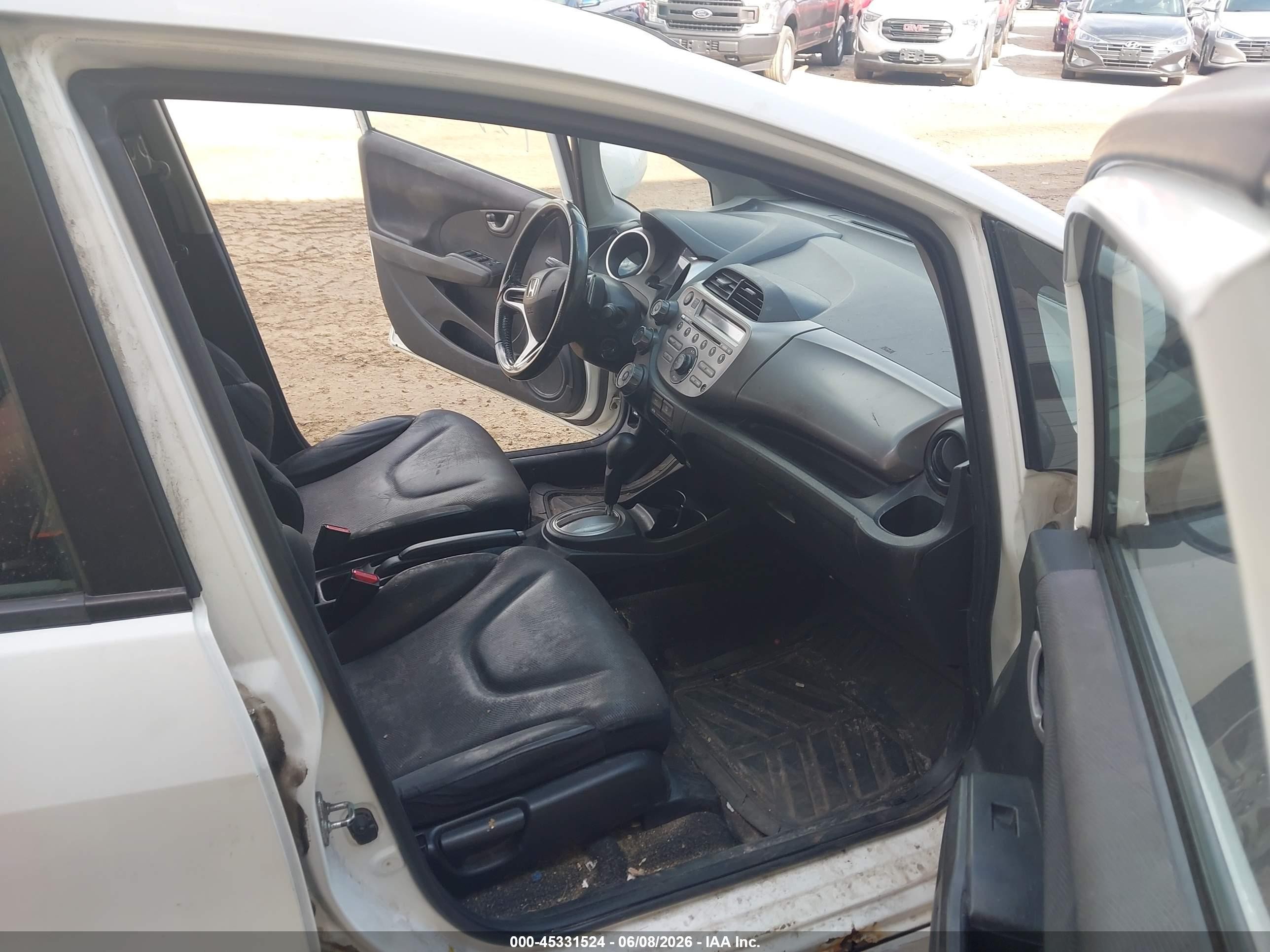 2010 Honda Fit Sport White vin: JHMGE8H47AC008844