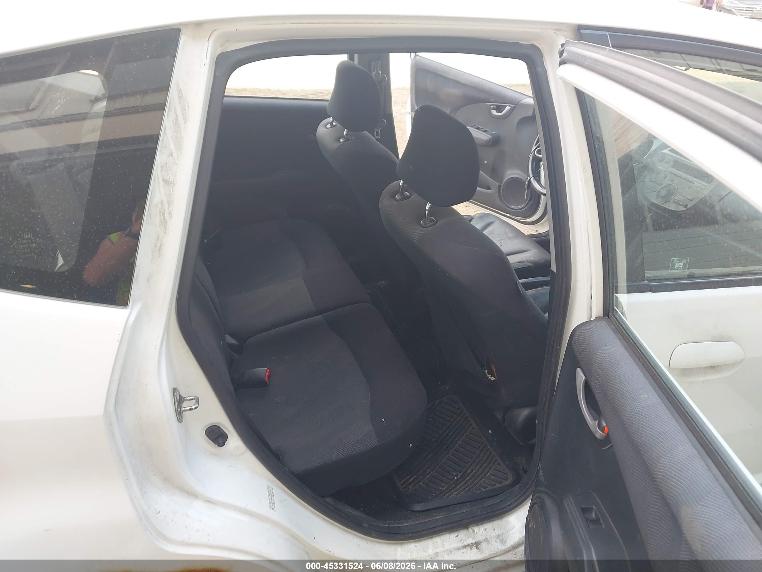 2010 Honda Fit Sport White vin: JHMGE8H47AC008844