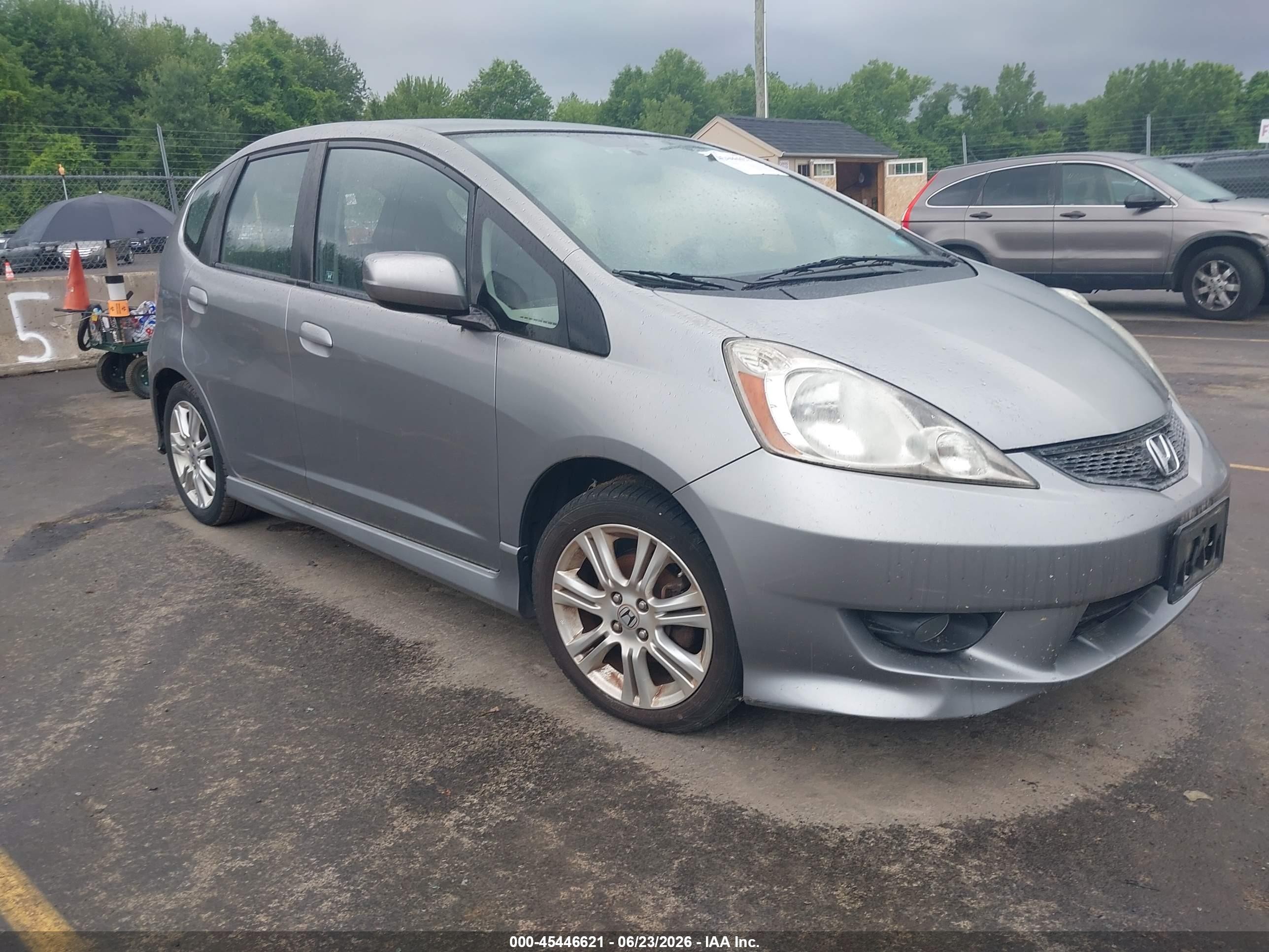 2010 Honda Fit Sport Серебряный vin: JHMGE8H47AC008939