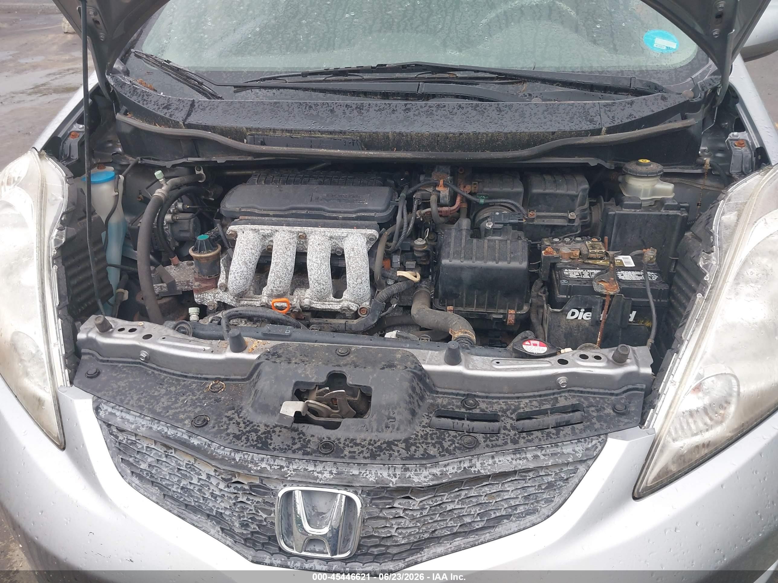 2010 Honda Fit Sport Silver vin: JHMGE8H47AC008939