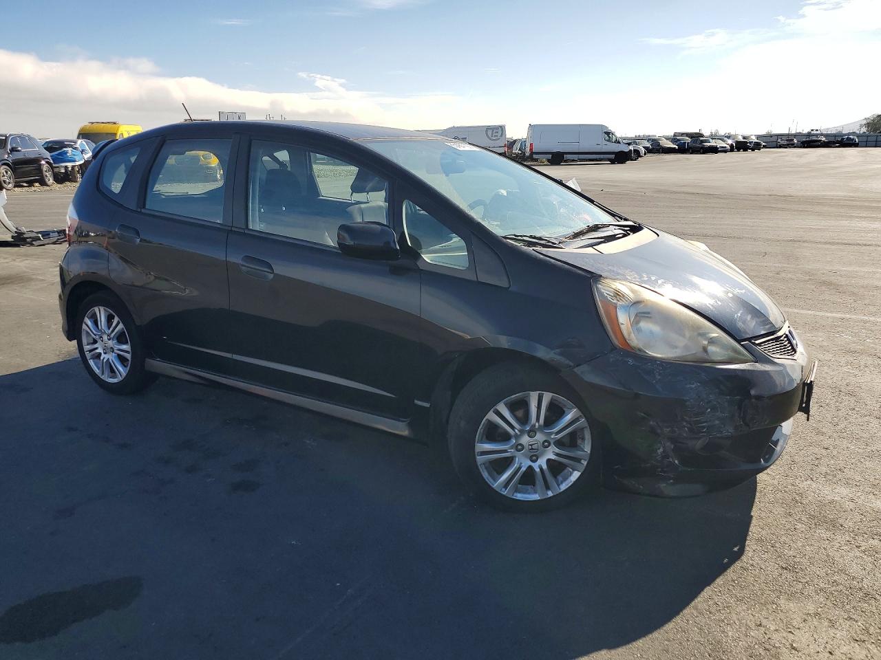 2010 Honda Fit Sport Черный vin: JHMGE8H47AC031668