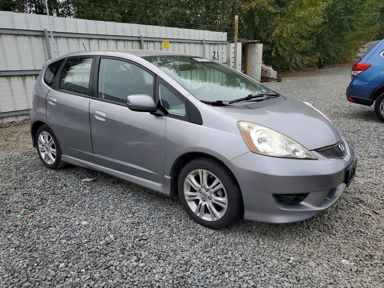 2010 Honda Fit Sport Silver vin: JHMGE8H47AC036496