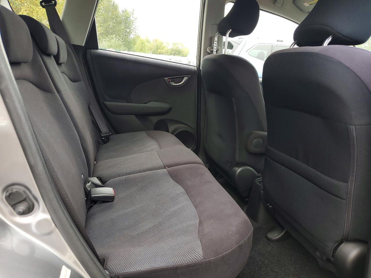 2010 Honda Fit Sport Silver vin: JHMGE8H47AC036496