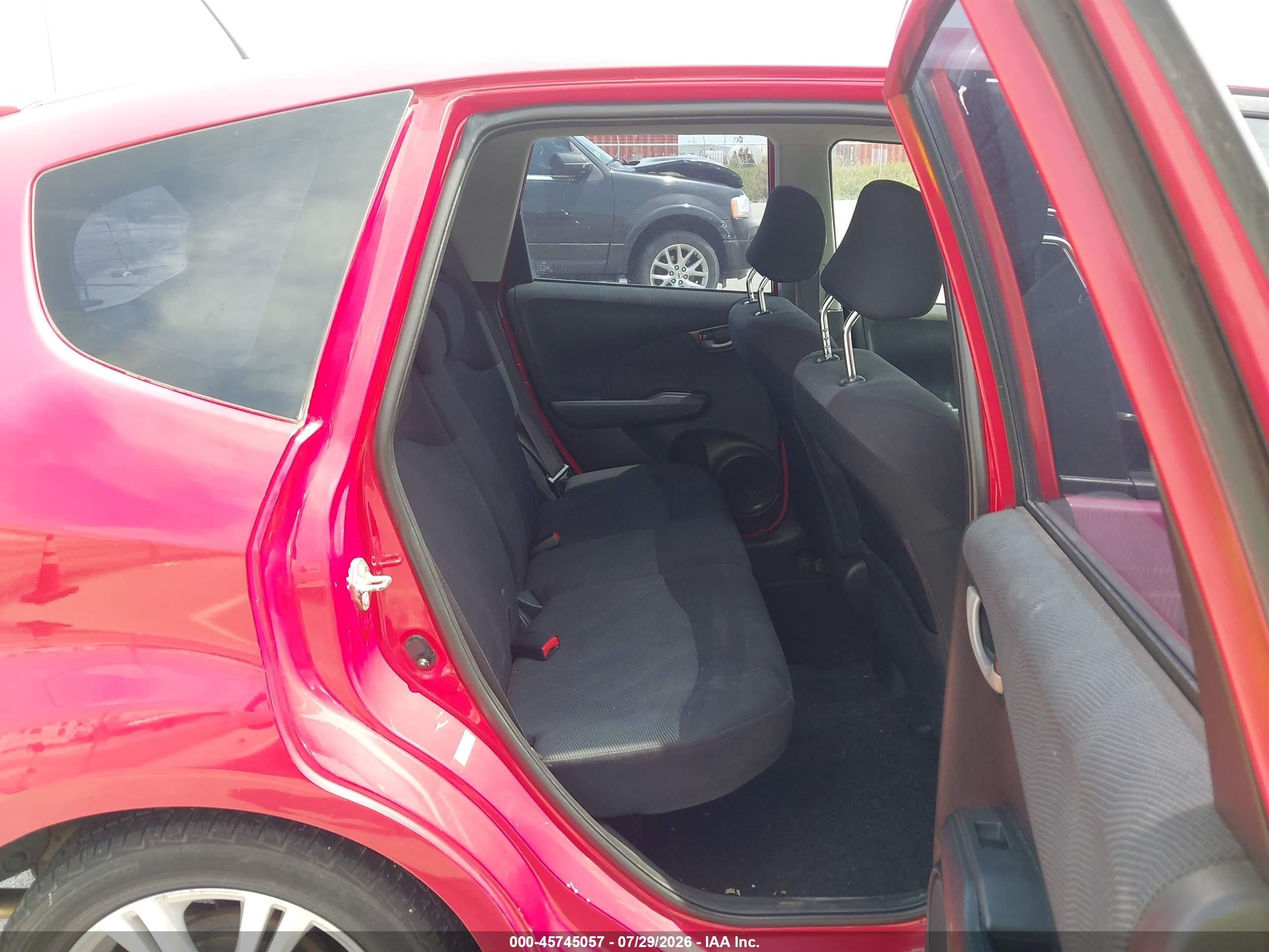 2010 Honda Fit Sport Red vin: JHMGE8H48AC003622