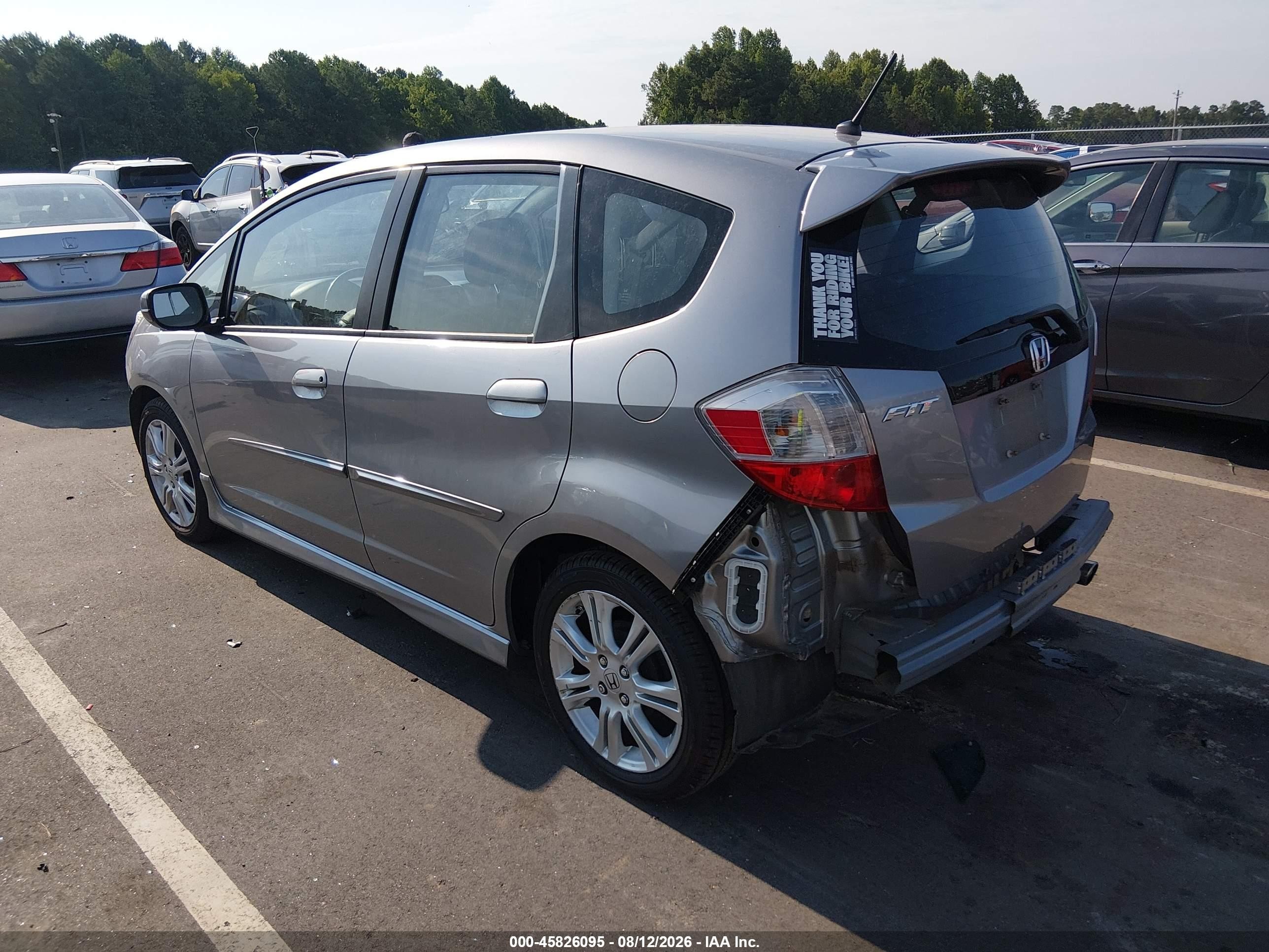 2010 Honda Fit Sport Серебряный vin: JHMGE8H49AC012880