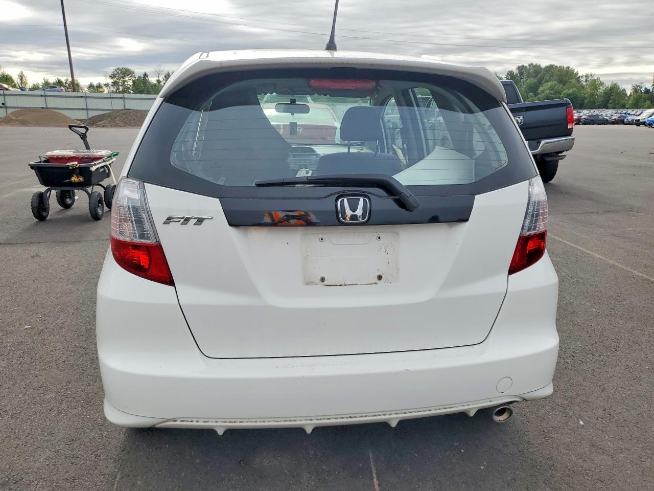 2010 Honda Fit Sport White vin: JHMGE8H49AC024902