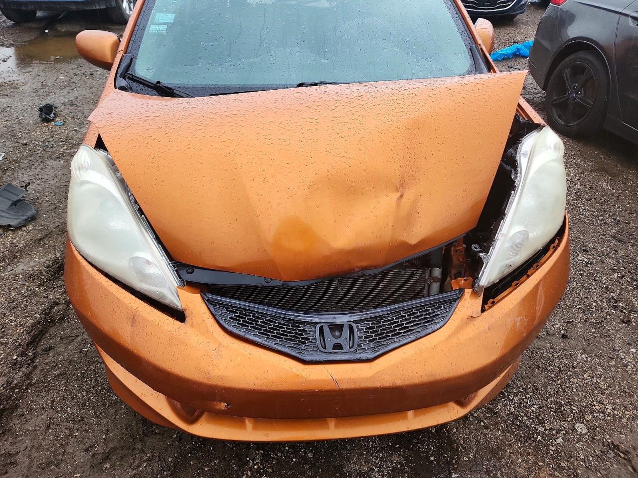 2010 Honda Fit Sport Orange vin: JHMGE8H49AS006308
