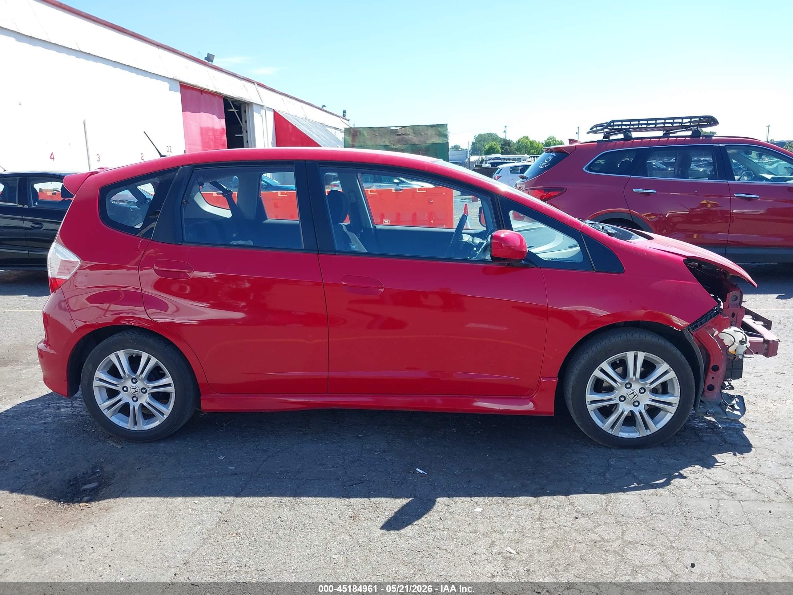 2010 Honda Fit Sport Red vin: JHMGE8H4XAC013584