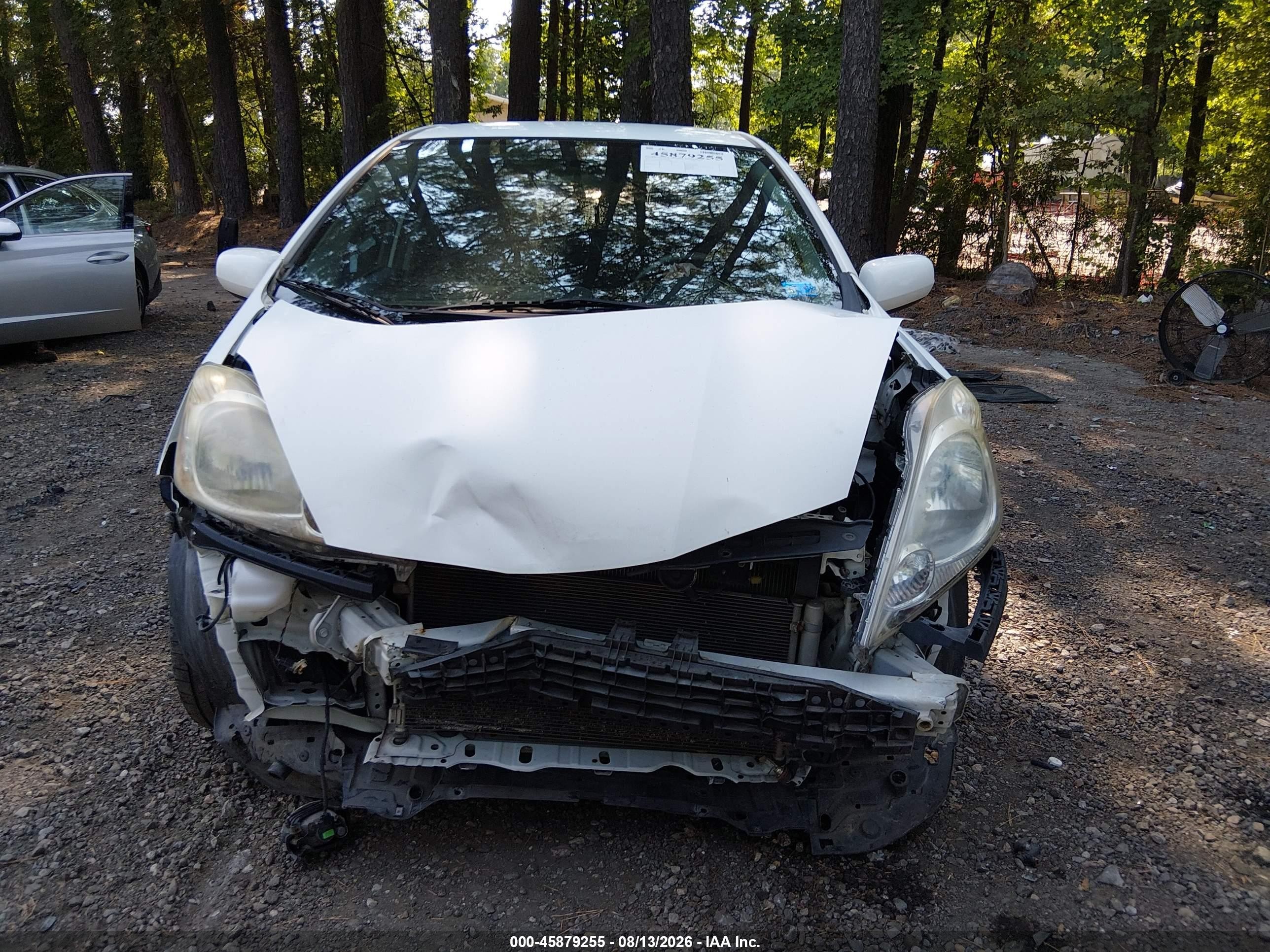 2010 Honda Fit Sport White vin: JHMGE8H4XAC016582