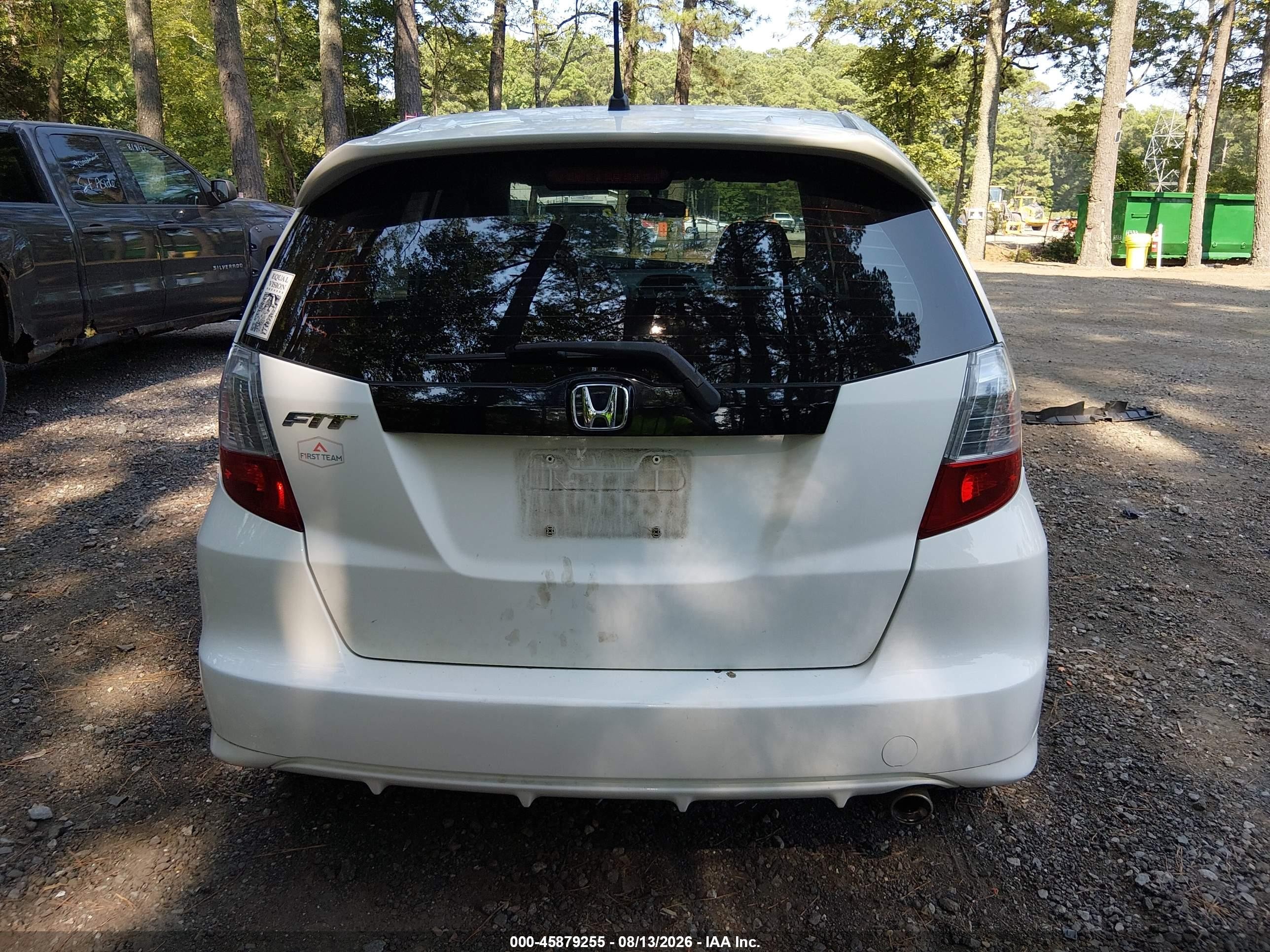 2010 Honda Fit Sport White vin: JHMGE8H4XAC016582