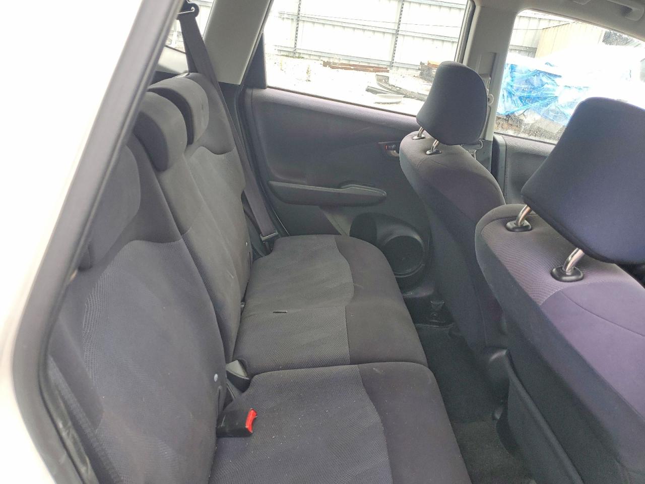 2010 Honda Fit Sport White vin: JHMGE8H4XAC024648
