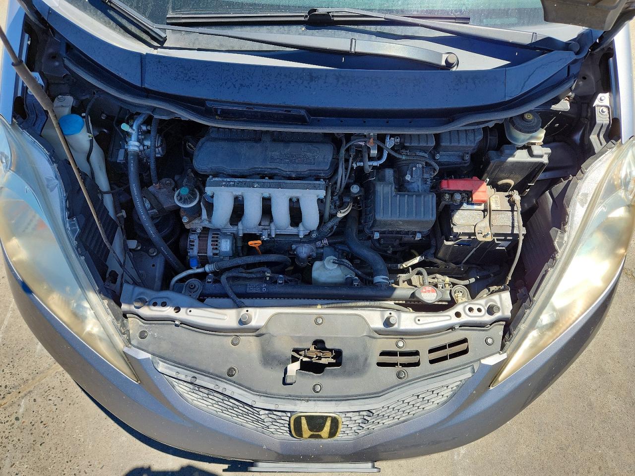 2010 Honda Fit Sport Silver vin: JHMGE8H4XAS016636