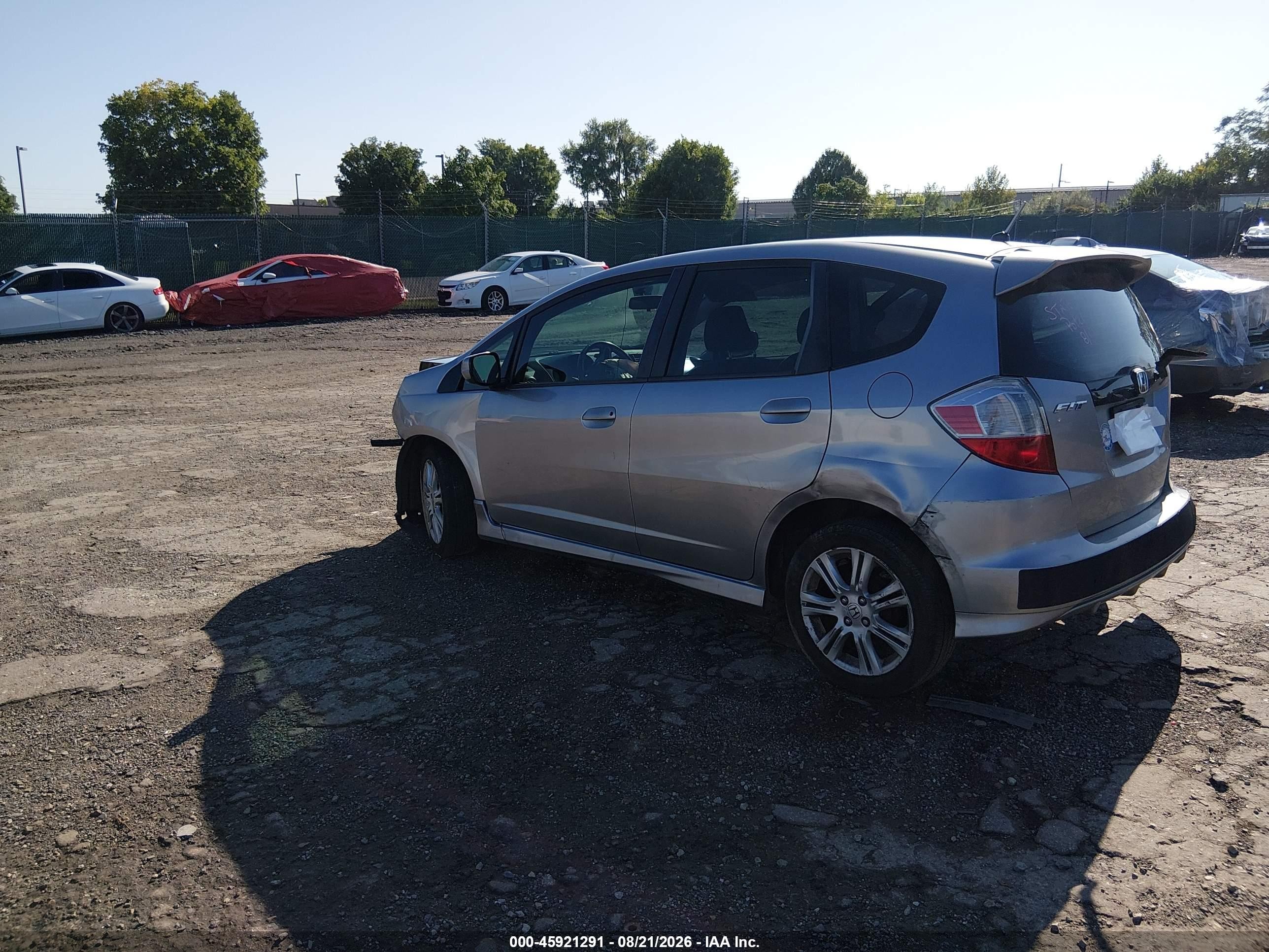 2010 Honda Fit Sport Silver vin: JHMGE8H4XAS021383