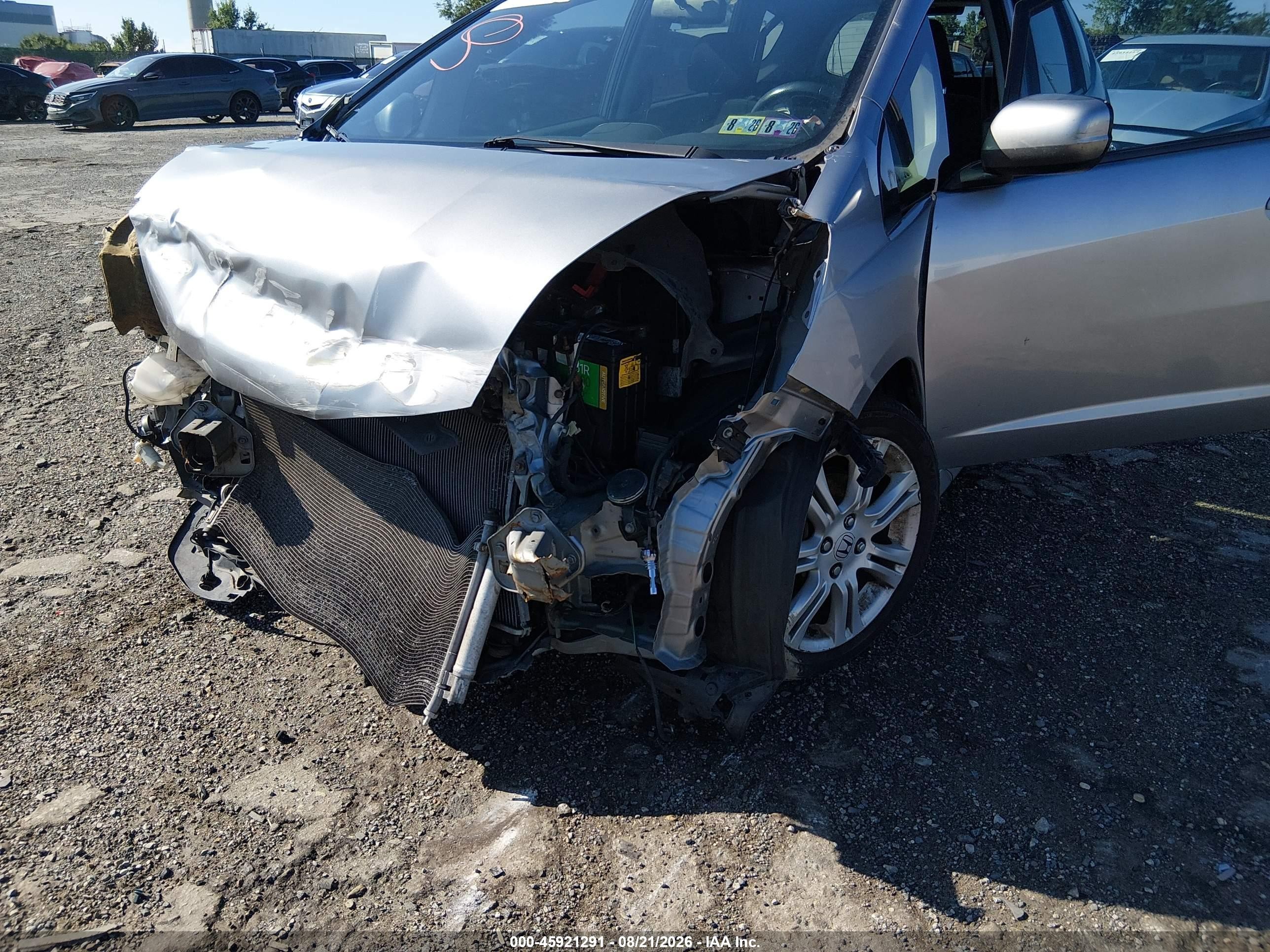 2010 Honda Fit Sport Silver vin: JHMGE8H4XAS021383
