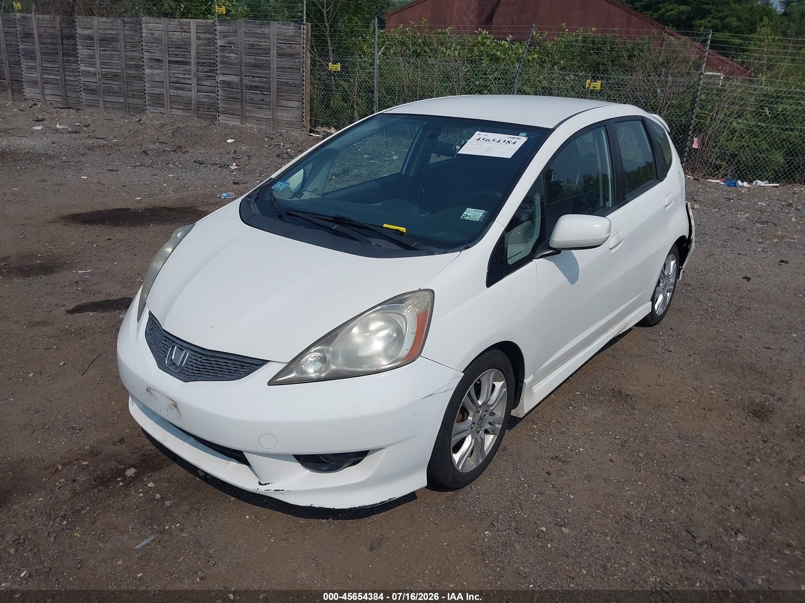 2011 Honda Fit Sport White vin: JHMGE8H50BC006153