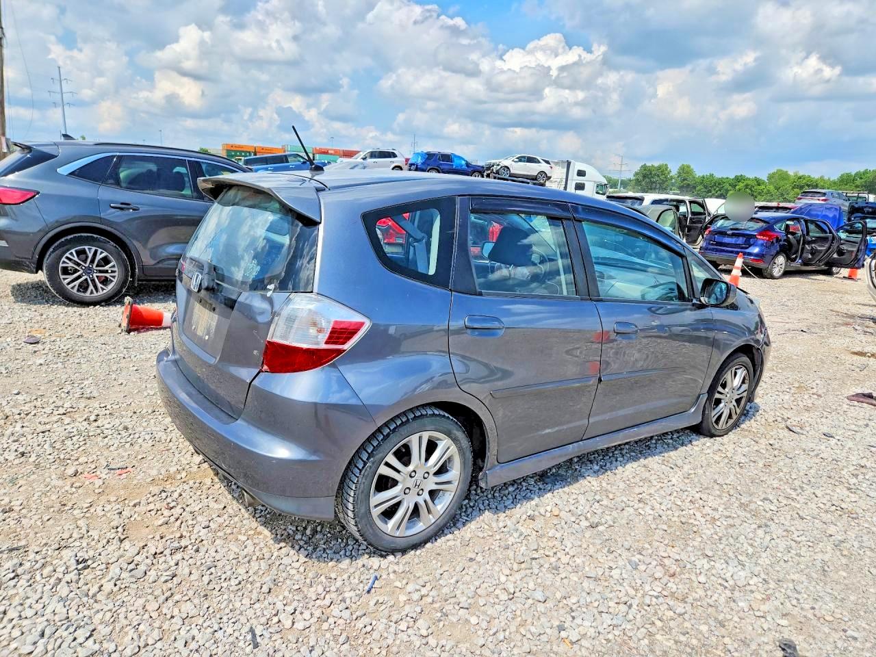 2011 Honda Fit Sport Gray vin: JHMGE8H50BC017881