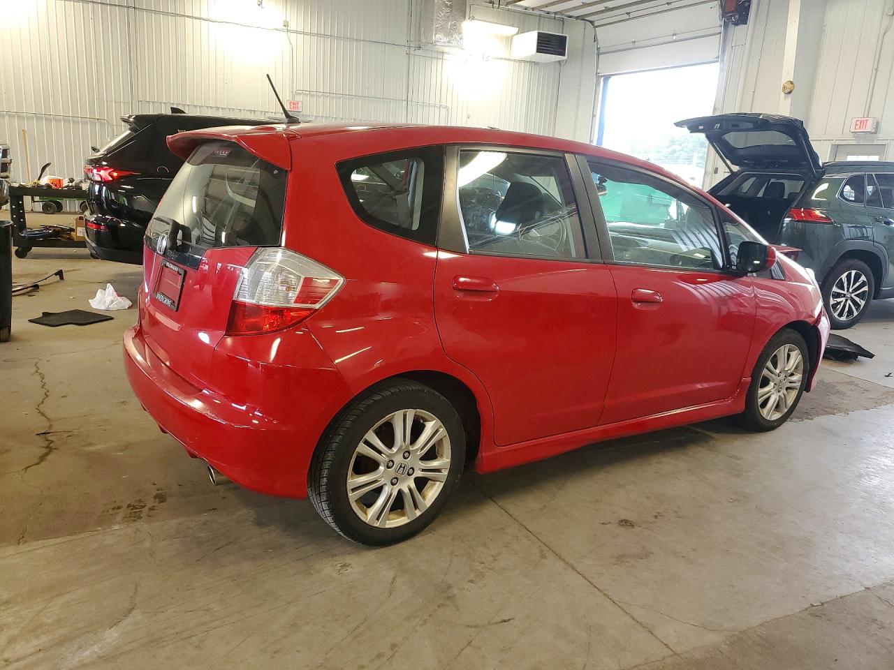 2011 Honda Fit Sport Red vin: JHMGE8H50BS002190