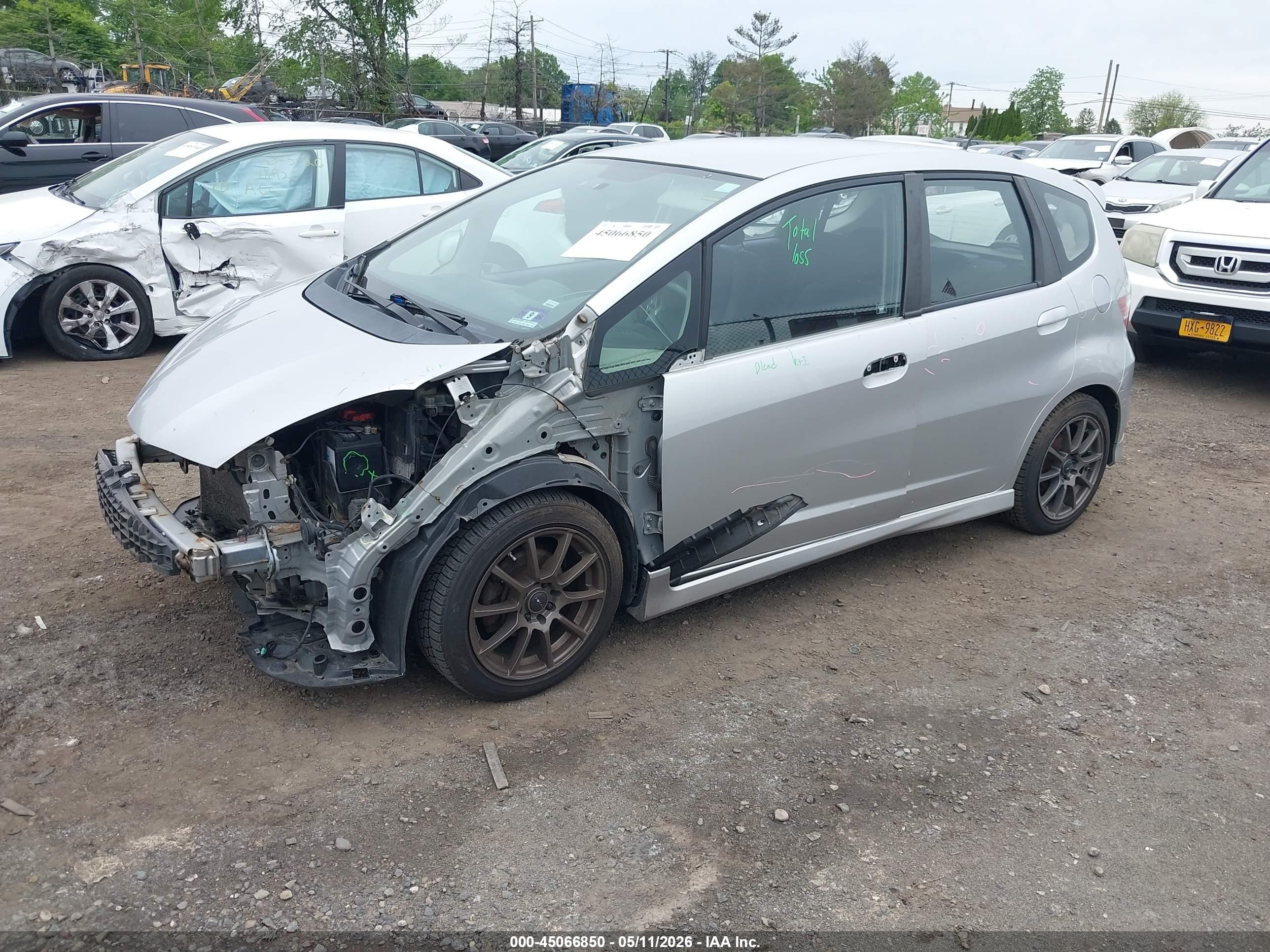 2012 Honda Fit Sport Silver vin: JHMGE8H50CC000502