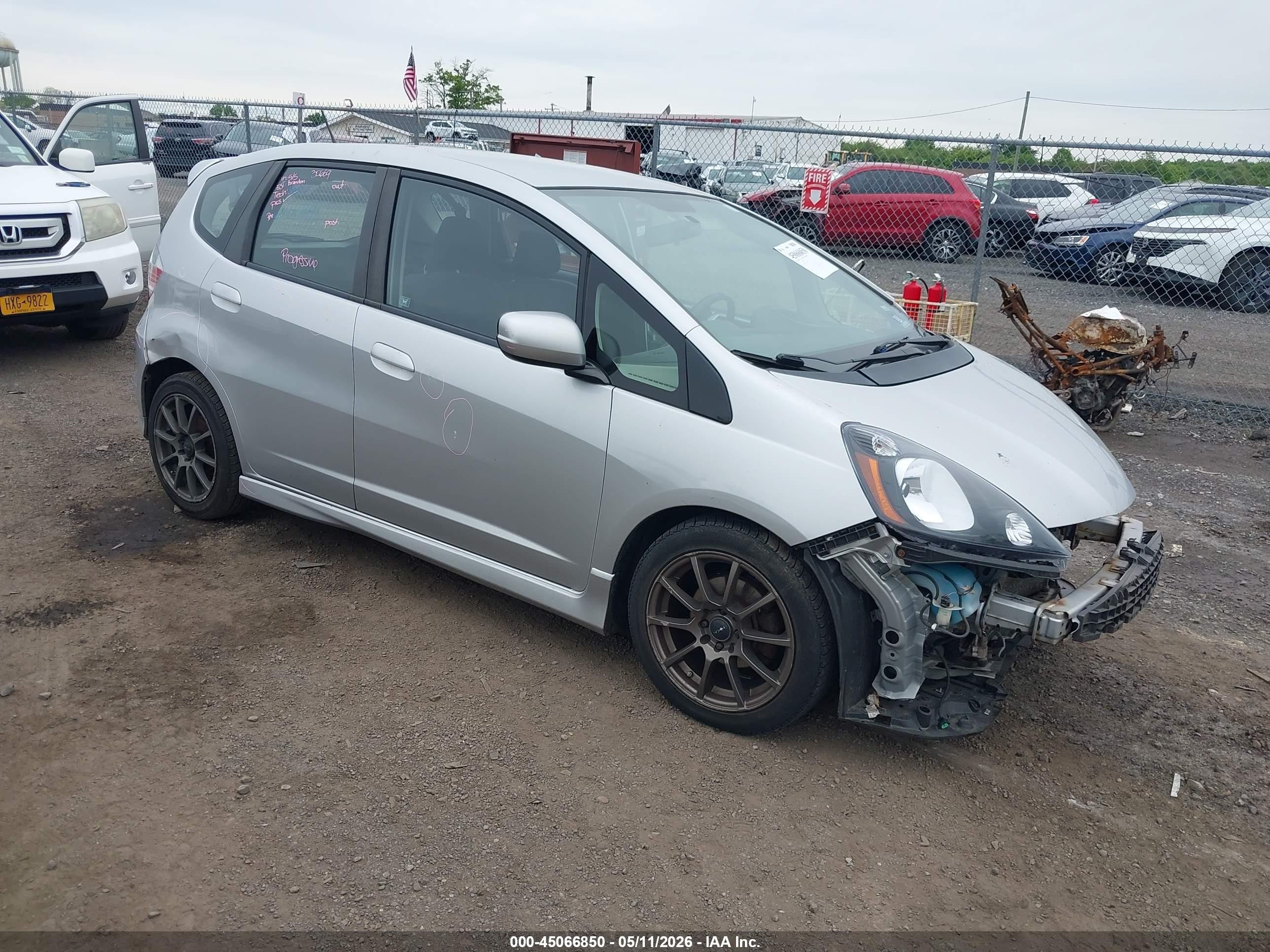 2012 Honda Fit Sport Silver vin: JHMGE8H50CC000502