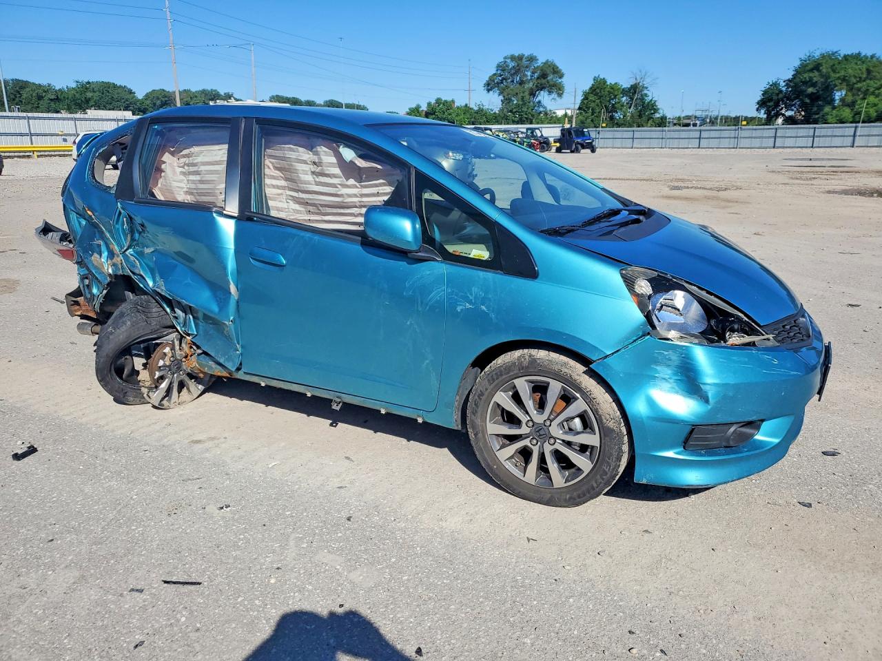 2013 Honda Fit Sport Turquoise vin: JHMGE8H50DC023523