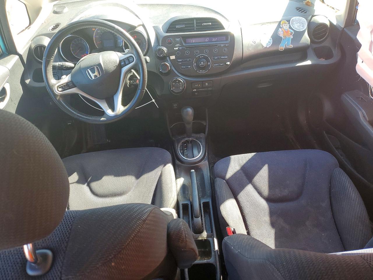 2013 Honda Fit Sport Turquoise vin: JHMGE8H50DC023523