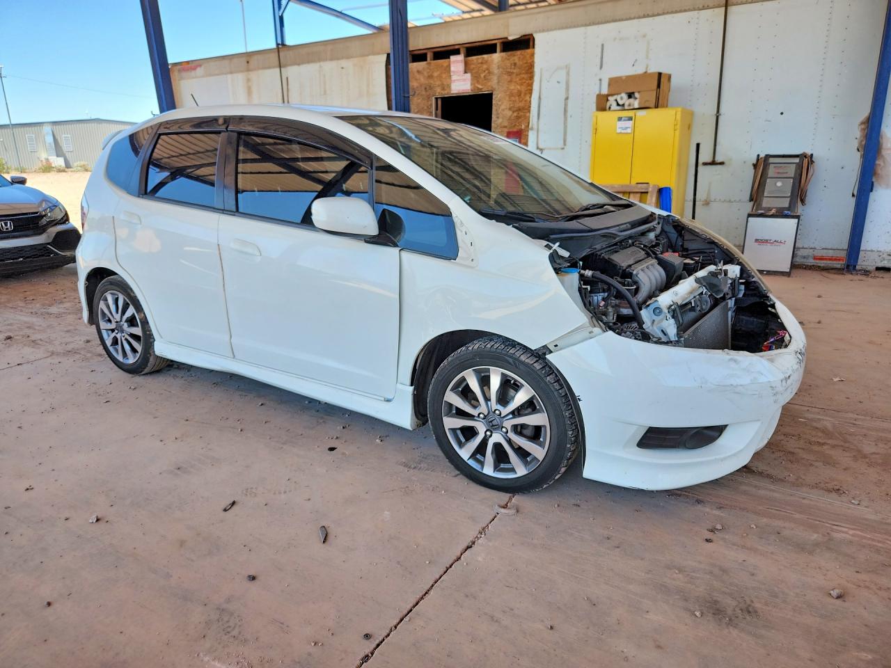2013 Honda Fit Sport White vin: JHMGE8H50DC026065