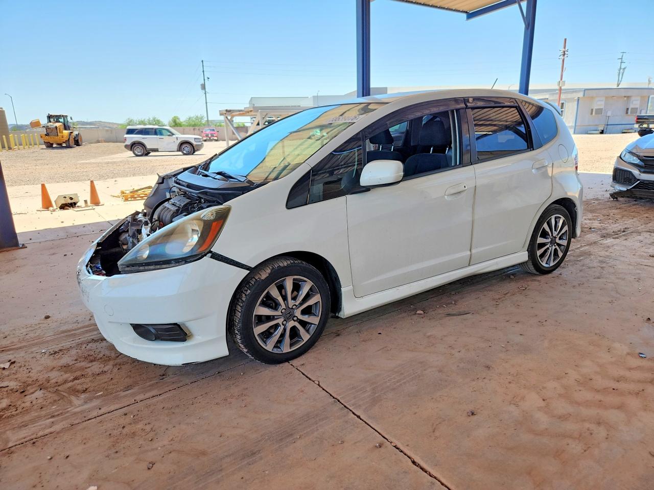 2013 Honda Fit Sport White vin: JHMGE8H50DC026065